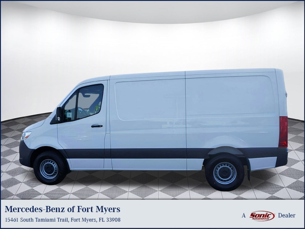 New 2025 Mercedes-Benz Sprinter 2500 Standard Roof 4-Cyl Diesel HO Van Cargo Van