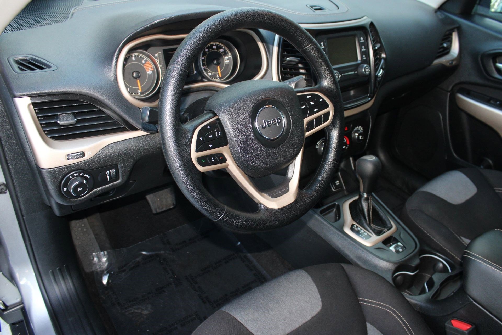 2018 Jeep Cherokee Latitude photo 4