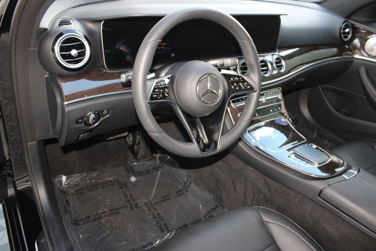 2022 Mercedes Benz E 350 Sedan photo 4