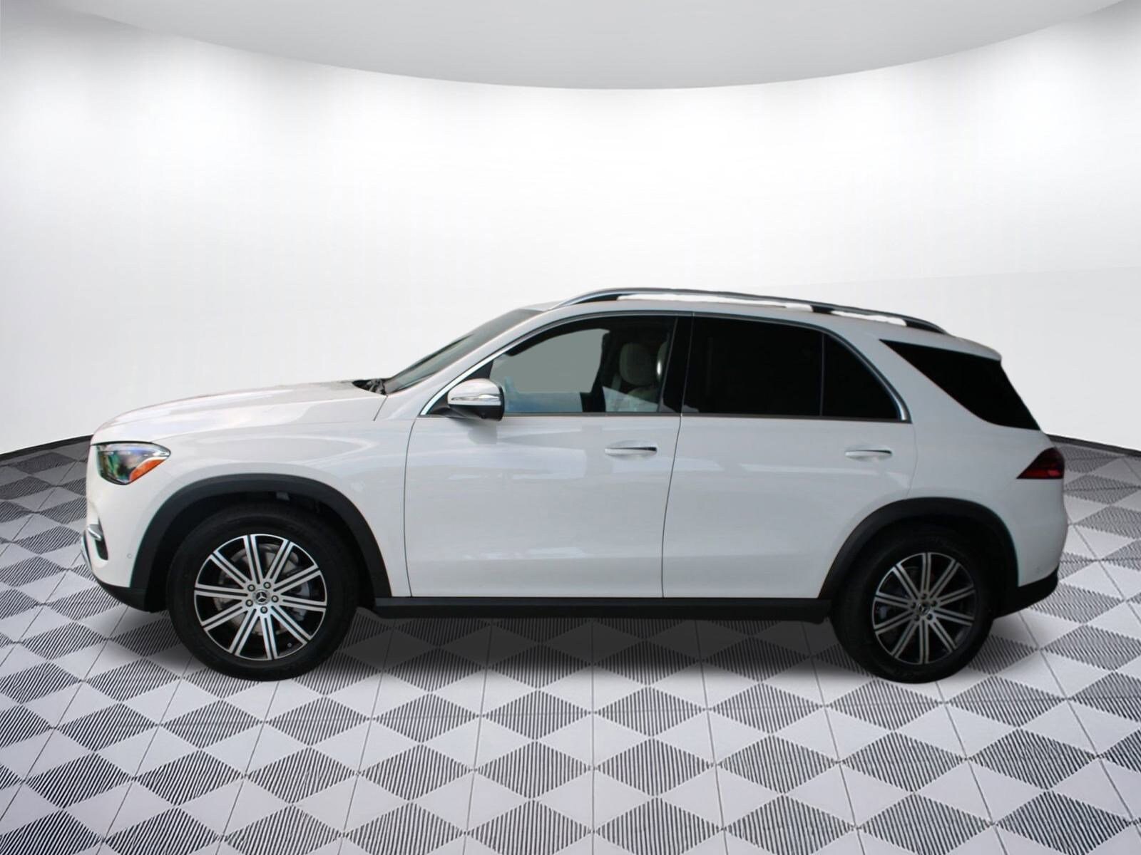 2026 Mercedes Benz GLE 350 photo 2