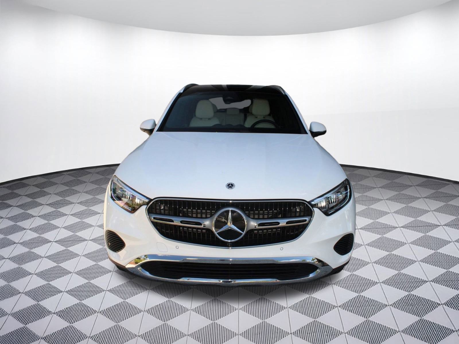 2026 Mercedes-Benz GLC Base - Photo 6