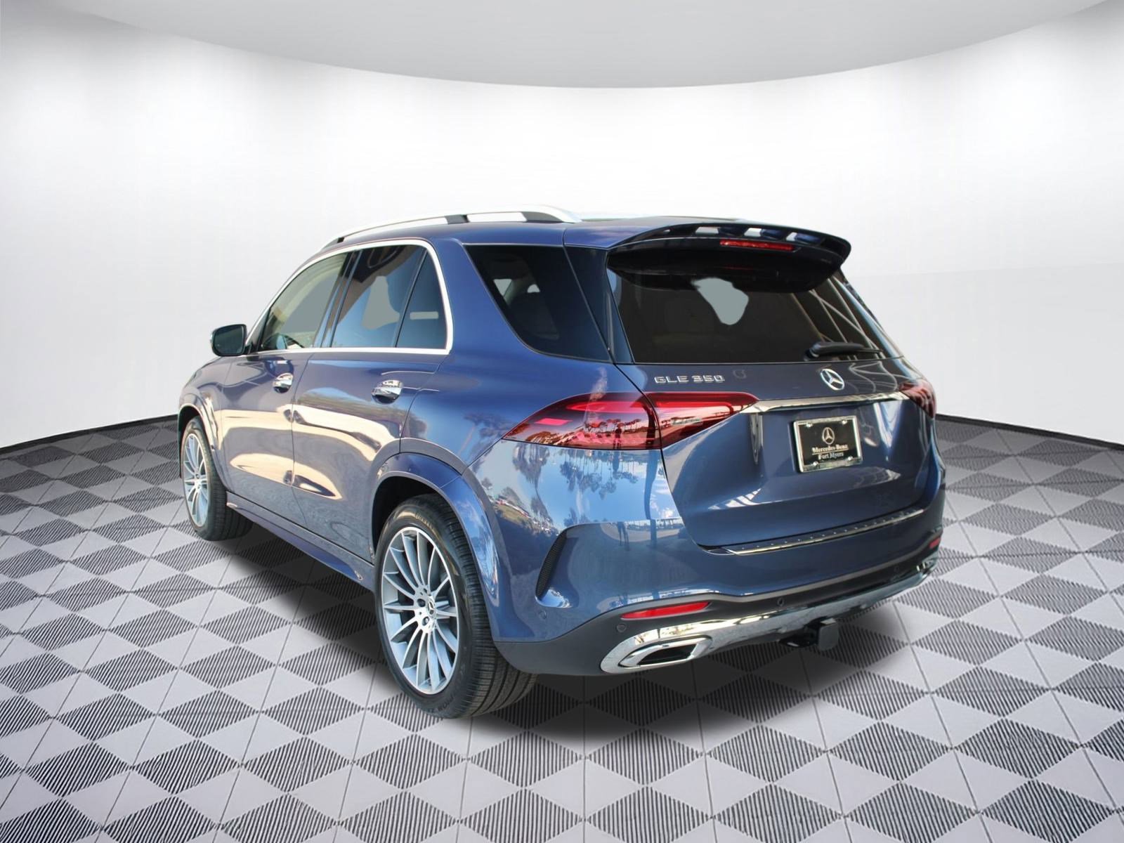 2026 Mercedes Benz GLE 350 photo 3