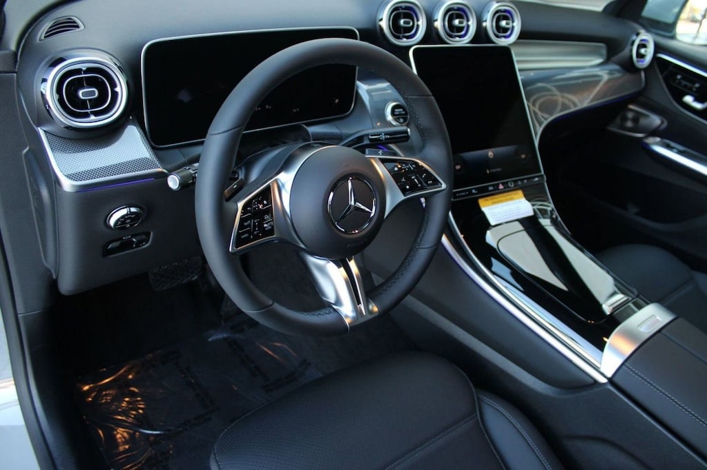 New 2026 Mercedes-Benz GLC 300 SUV