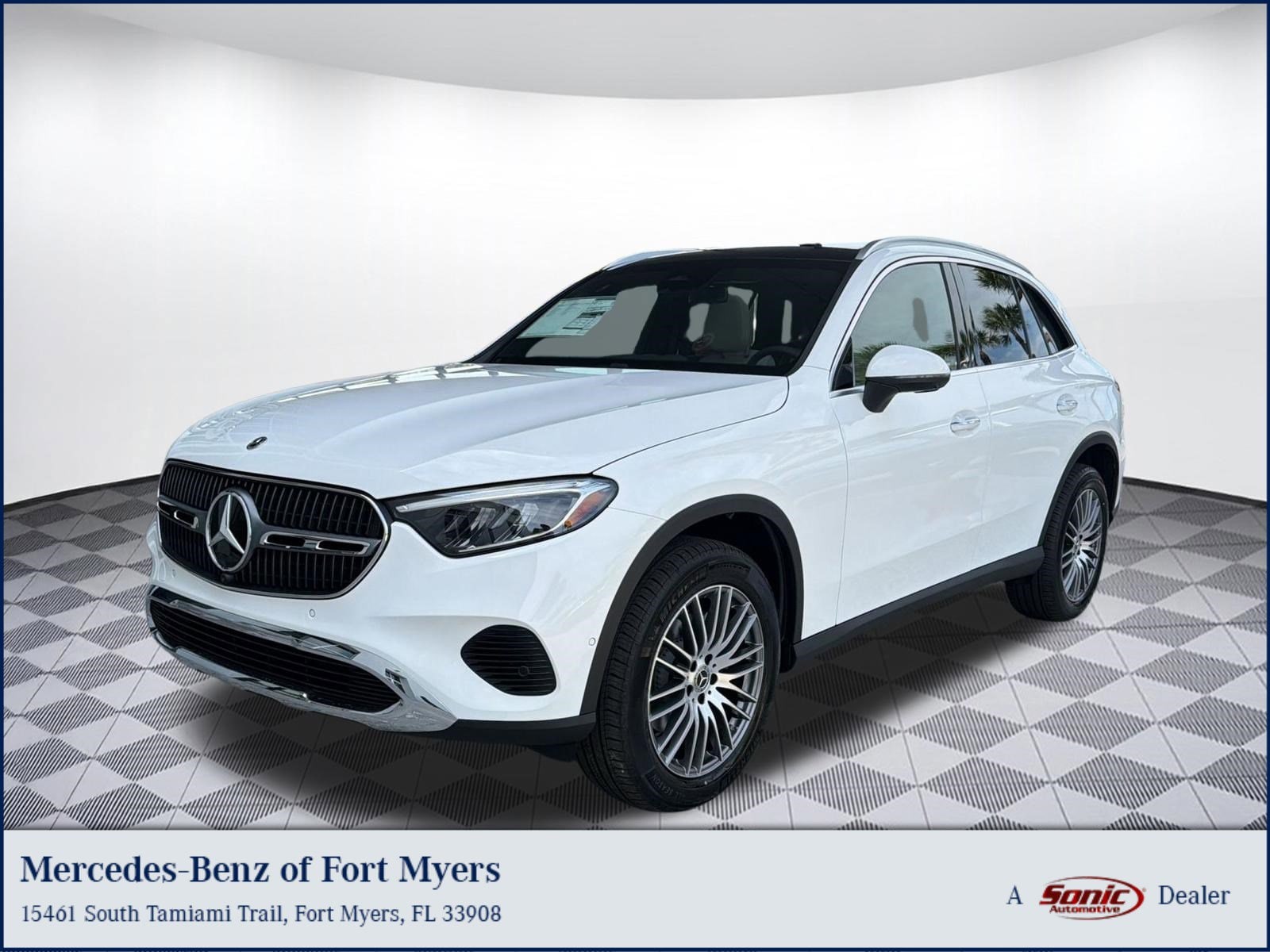 2026 Mercedes-Benz GLC's photo