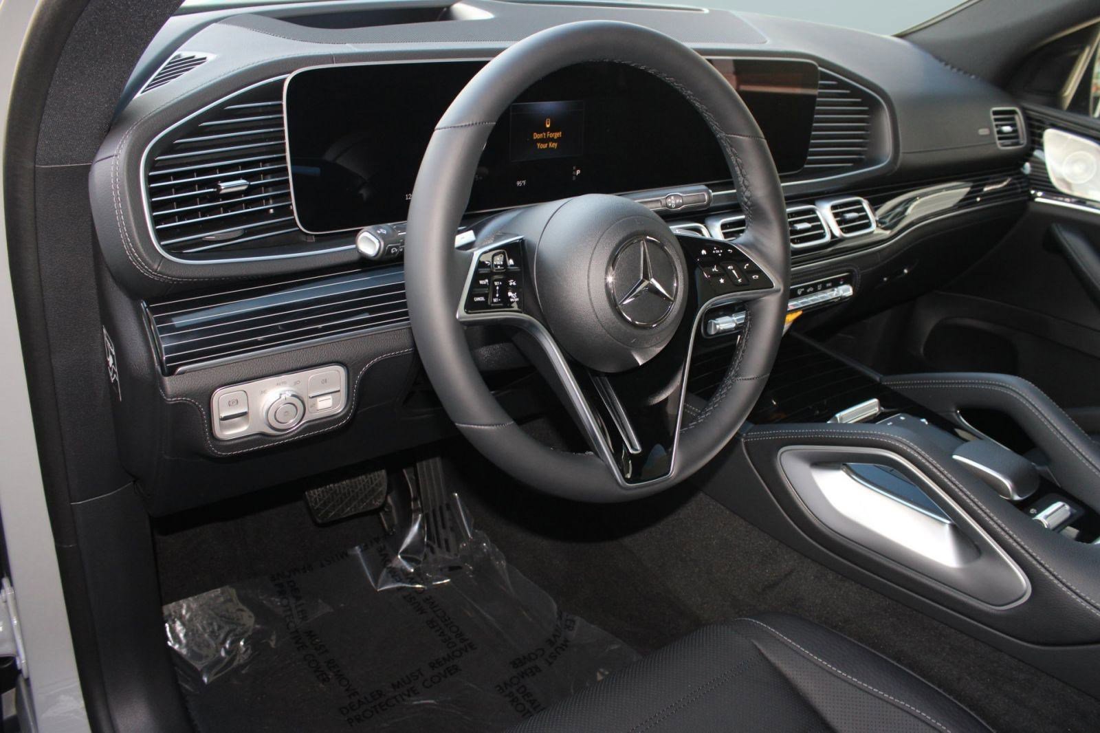 2026 Mercedes Benz GLE 450 4MATIC photo 4