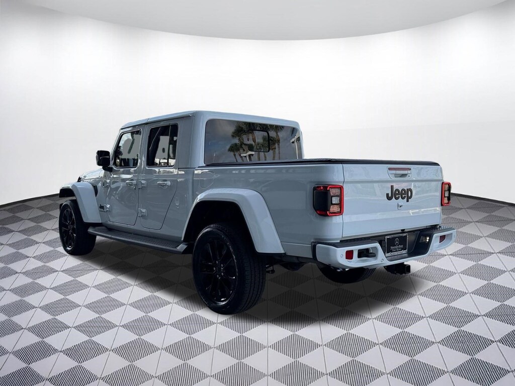 Used 2023 Jeep Gladiator High Altitude Truck Crew Cab