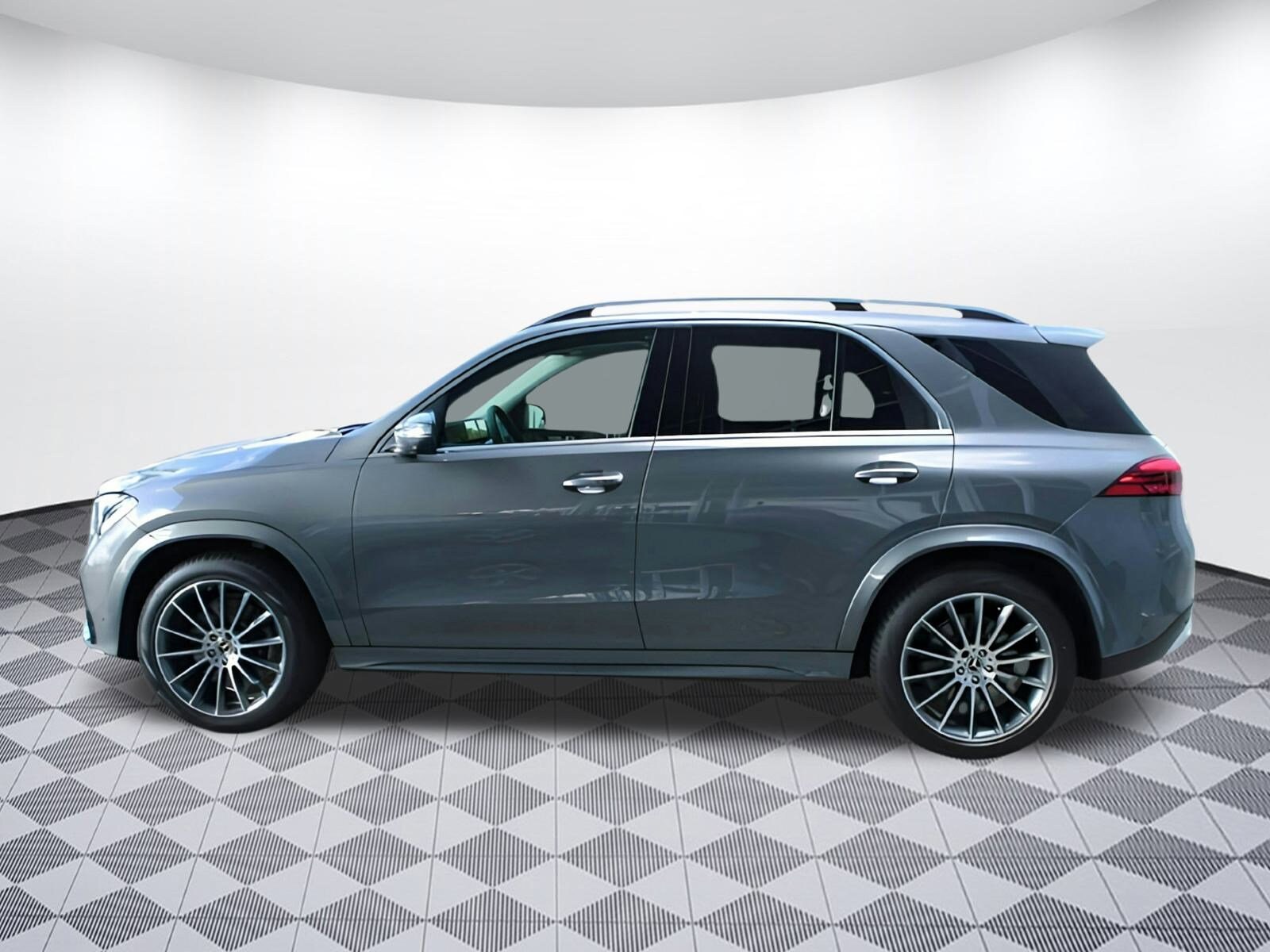 2025 Mercedes Benz GLE 350 AMG photo 4