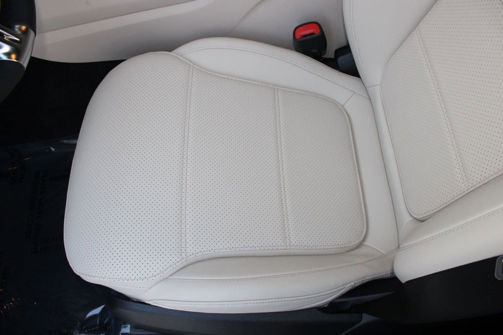 2026 Mercedes-Benz GLC Base - Photo 14