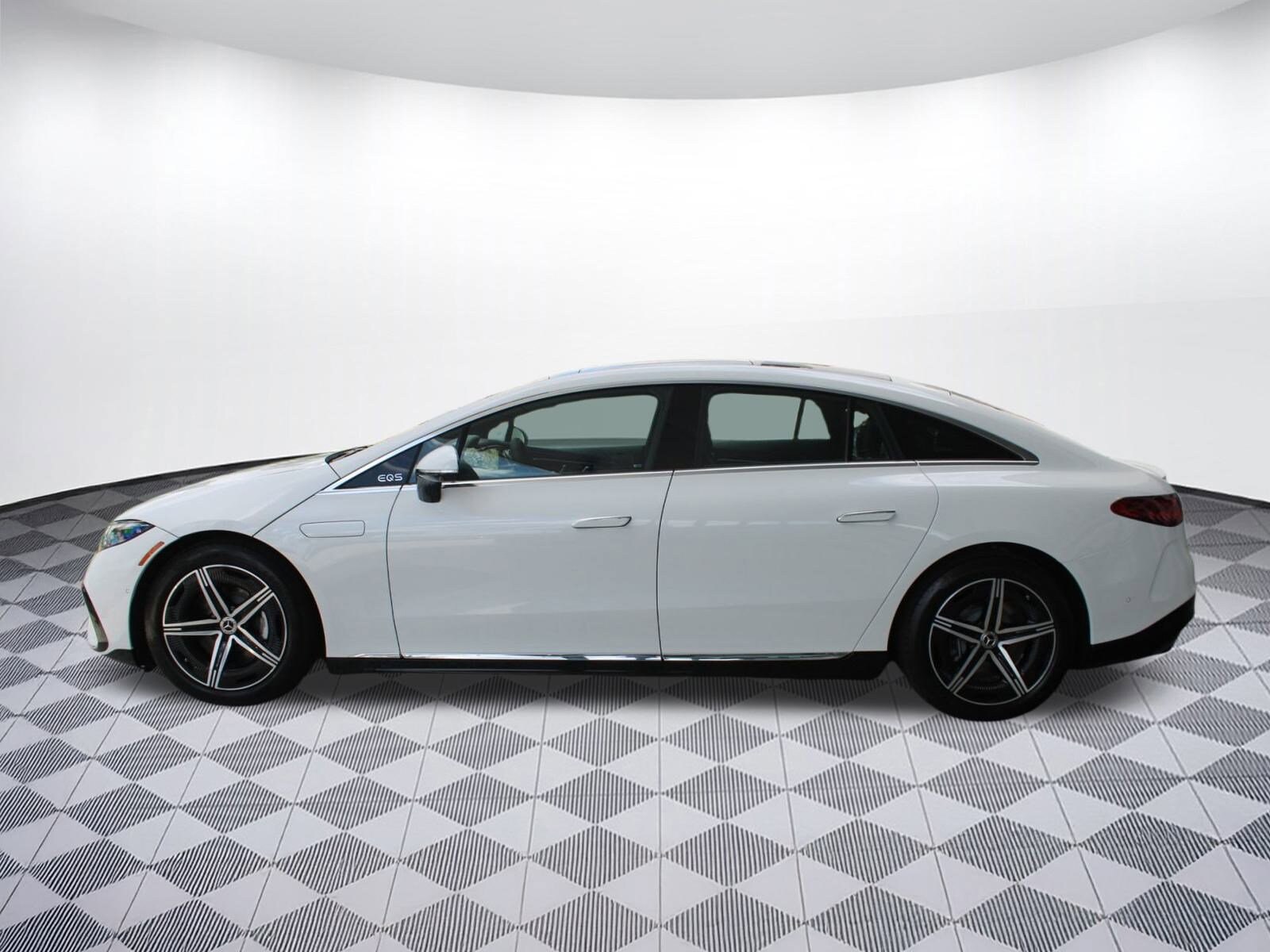 2026 Mercedes Benz EQS Sedan 450 photo 2