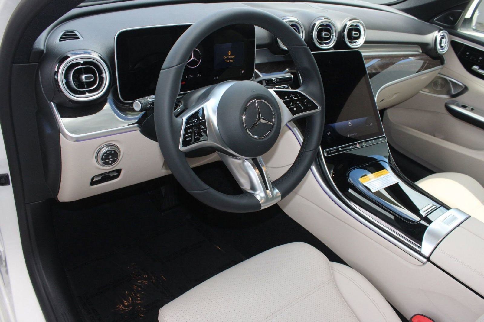 2025 Mercedes Benz C 300 Sedan photo 4