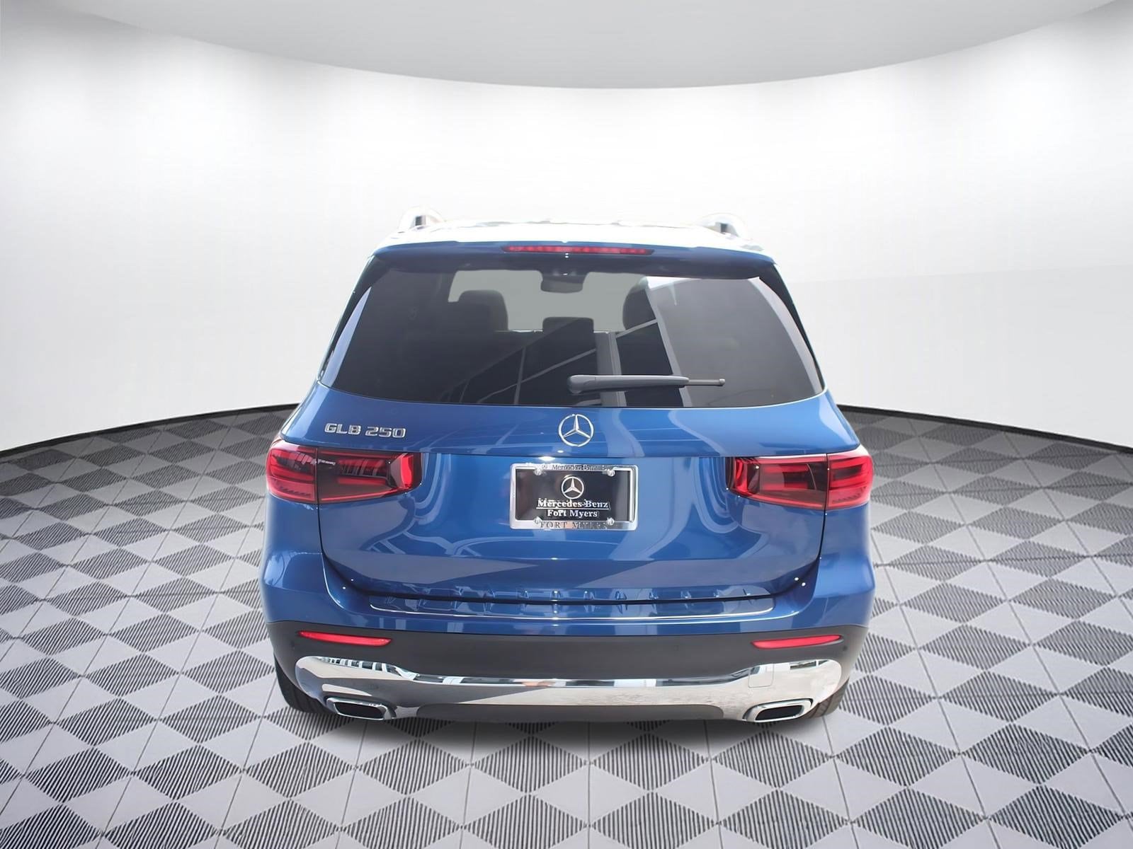 2026 Mercedes-Benz GLB GLB 250 - Photo 10