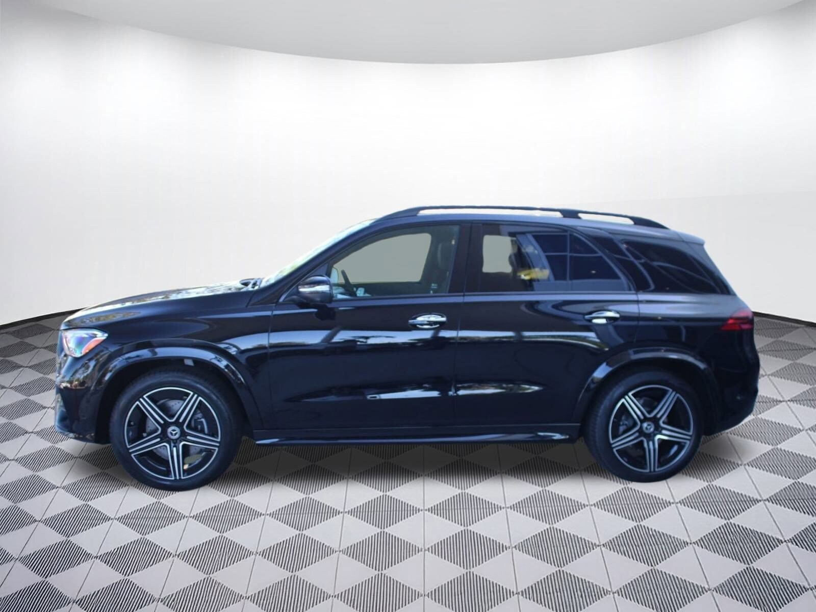 2026 Mercedes Benz GLE 350 photo 2