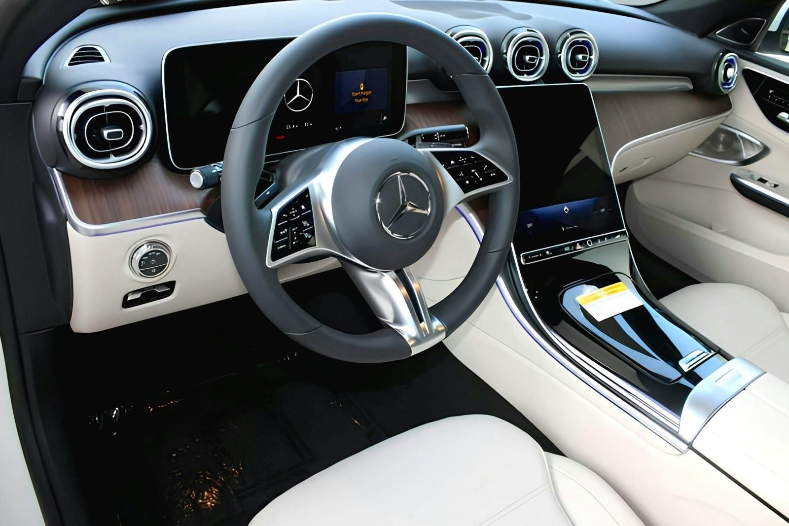 2025 Mercedes Benz C 300 Sedan photo 4