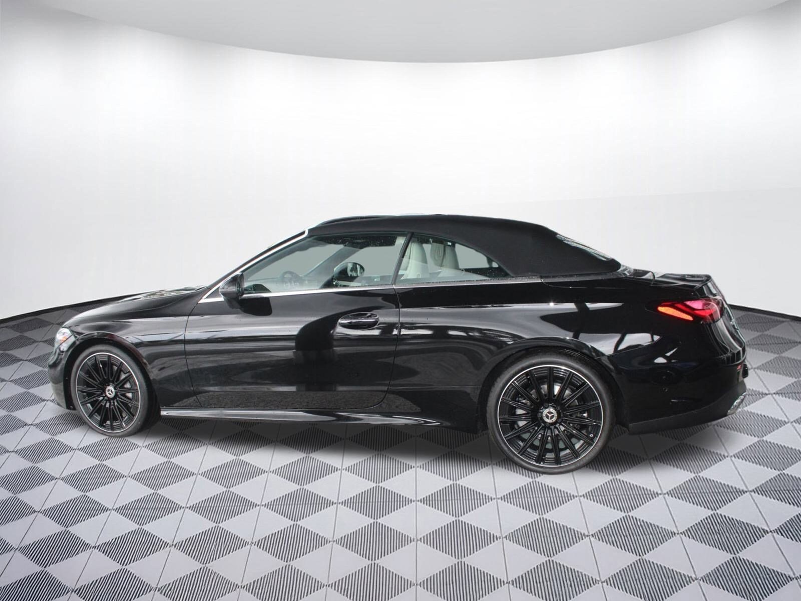 2026 Mercedes Benz CLE 300 4MATIC photo 2