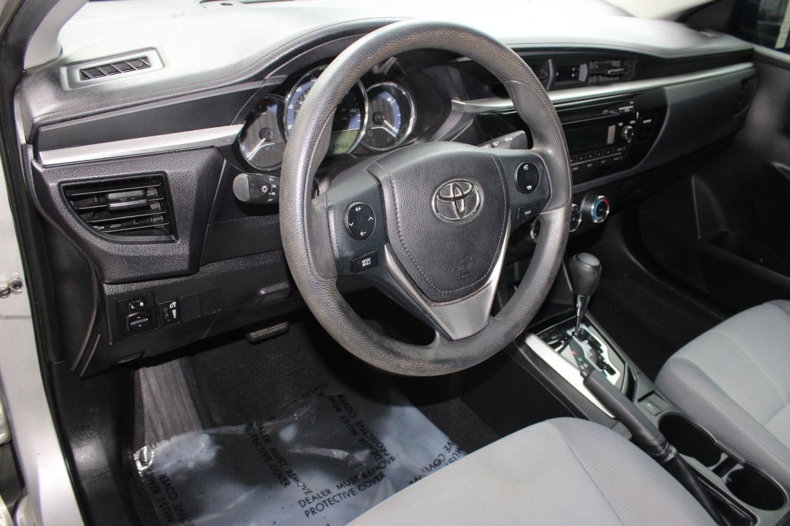 2015 Toyota Corolla L photo 4
