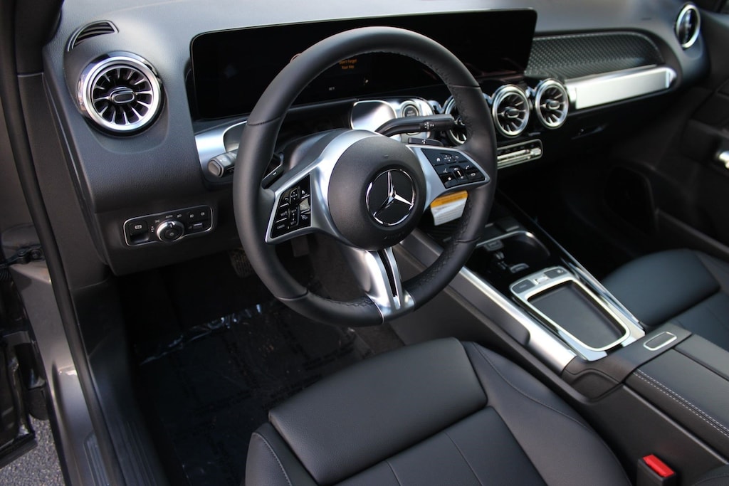 New 2026 Mercedes-Benz GLB 250 SUV