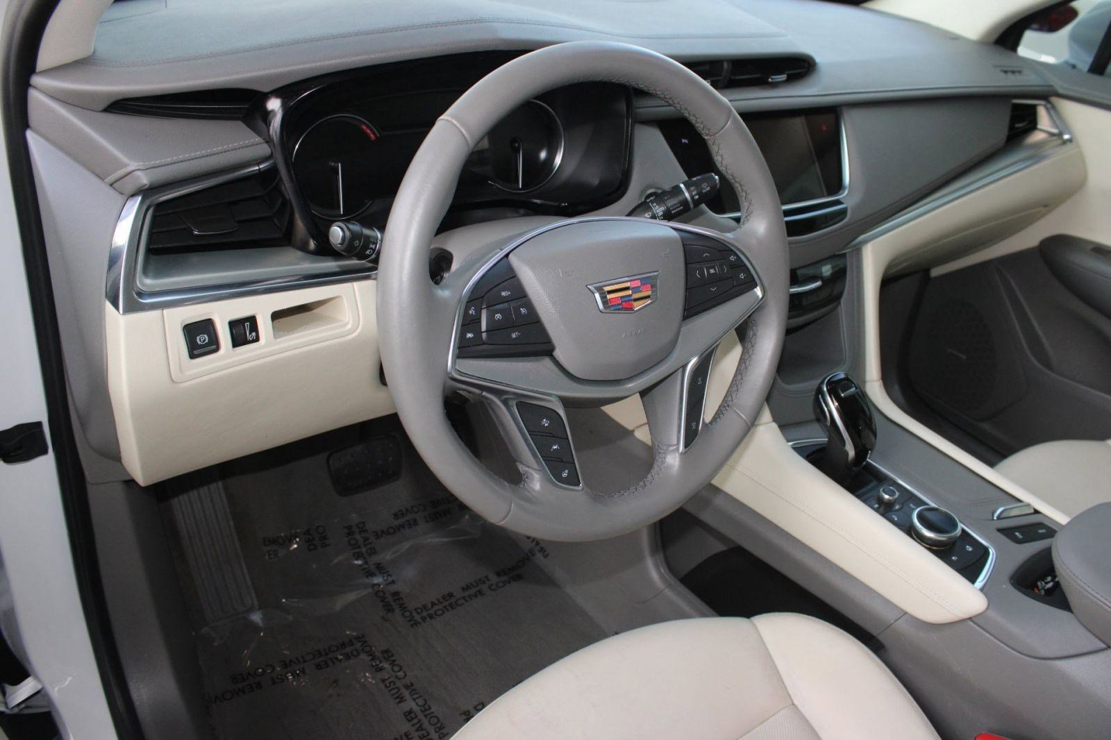 2020 Cadillac XT5 Premium Luxury photo 3