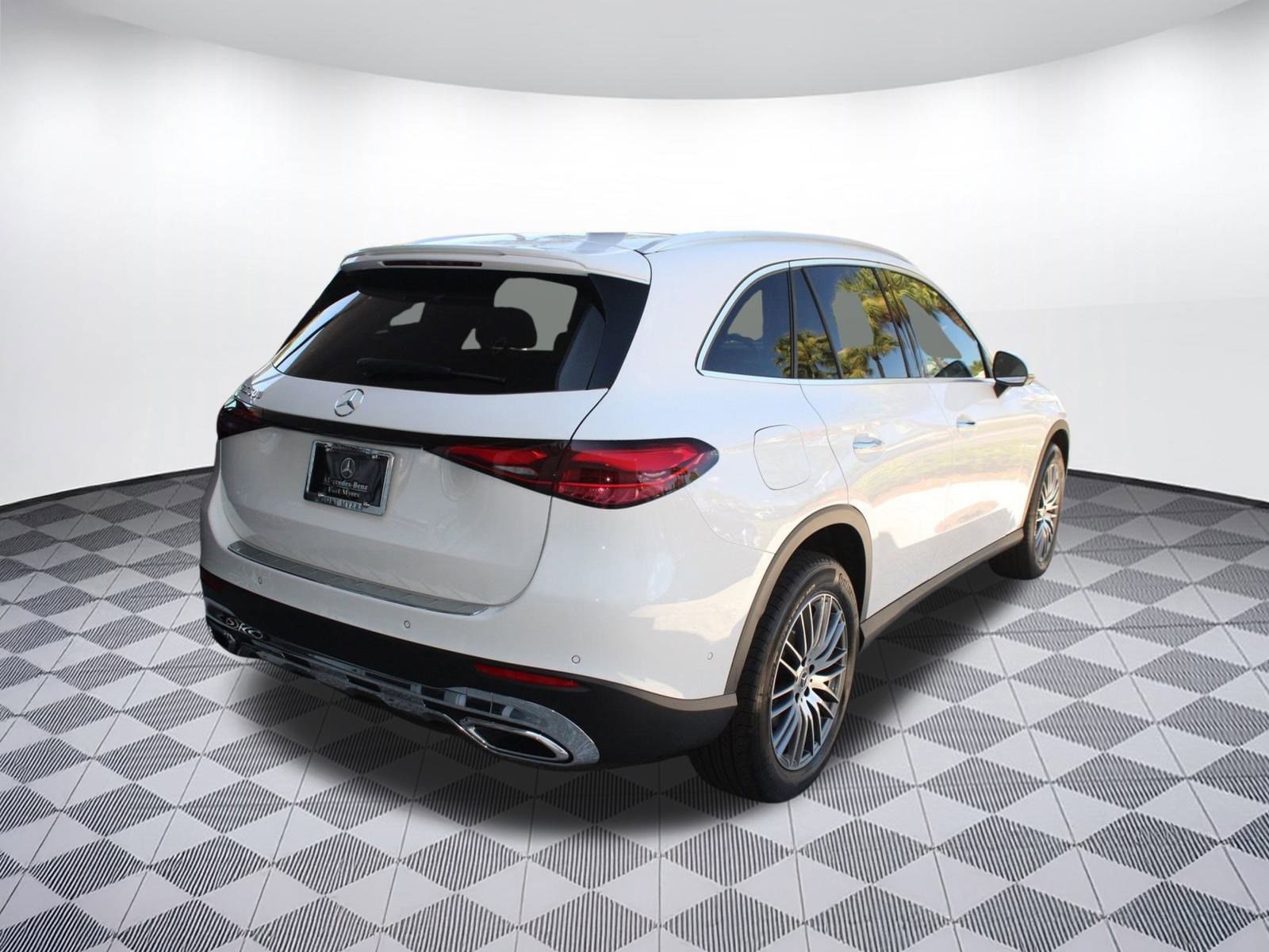 2026 Mercedes-Benz GLC Base - Photo 9
