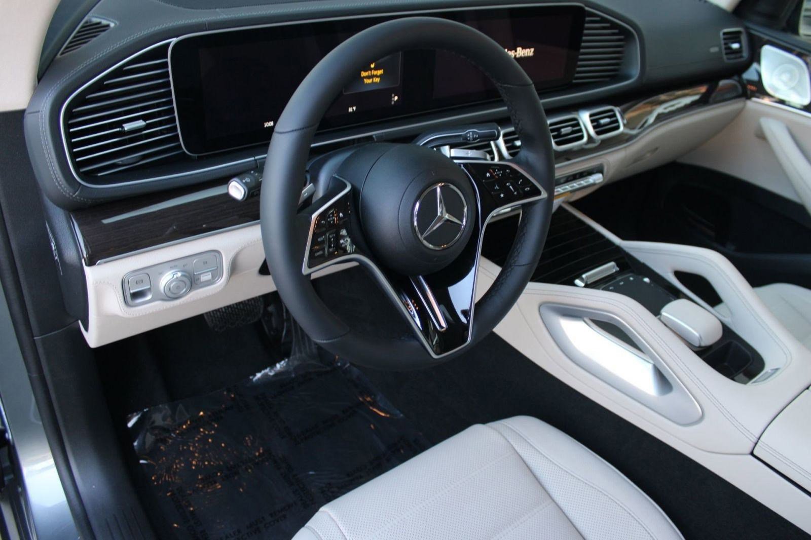 2026 Mercedes Benz GLE 450 4MATIC photo 4