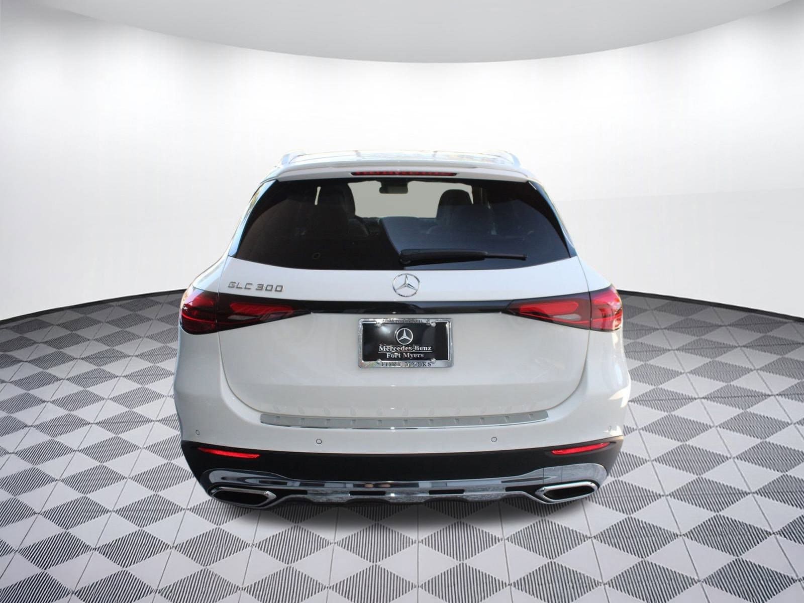 2026 Mercedes-Benz GLC Base - Photo 10