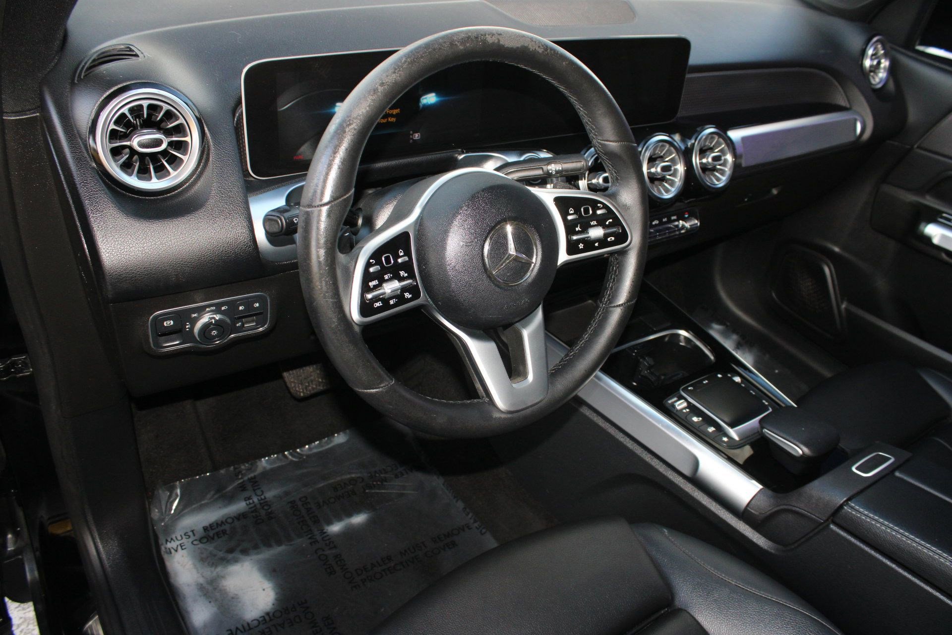 2021 Mercedes Benz GLB 250 photo 4