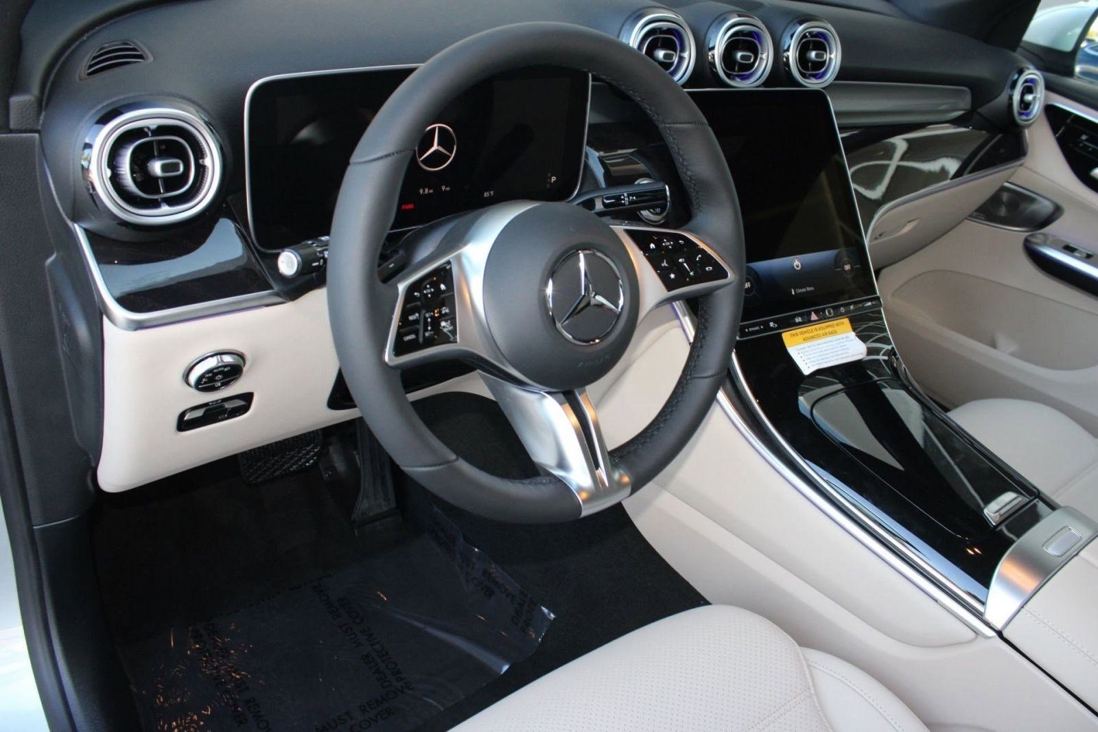 2026 Mercedes Benz GLC 300 4MATIC photo 4