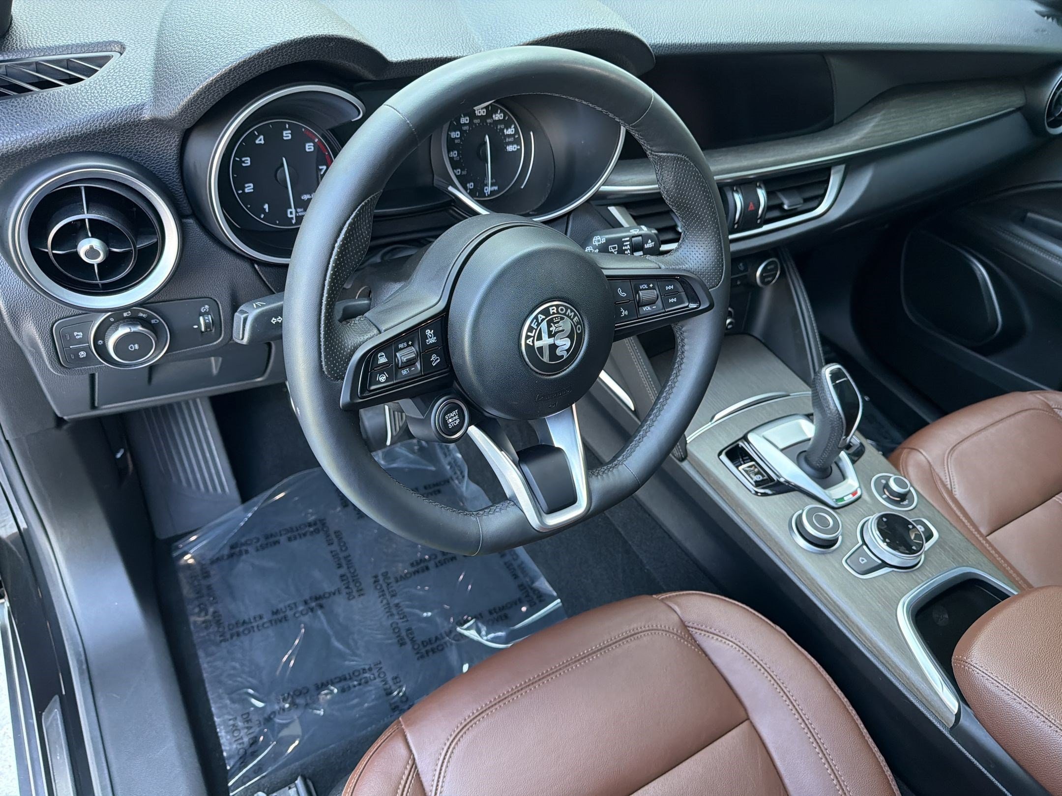 Stelvio Ti SUV