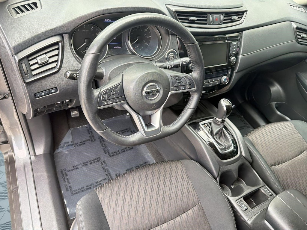 Used 2018 Nissan Rogue SV SUV