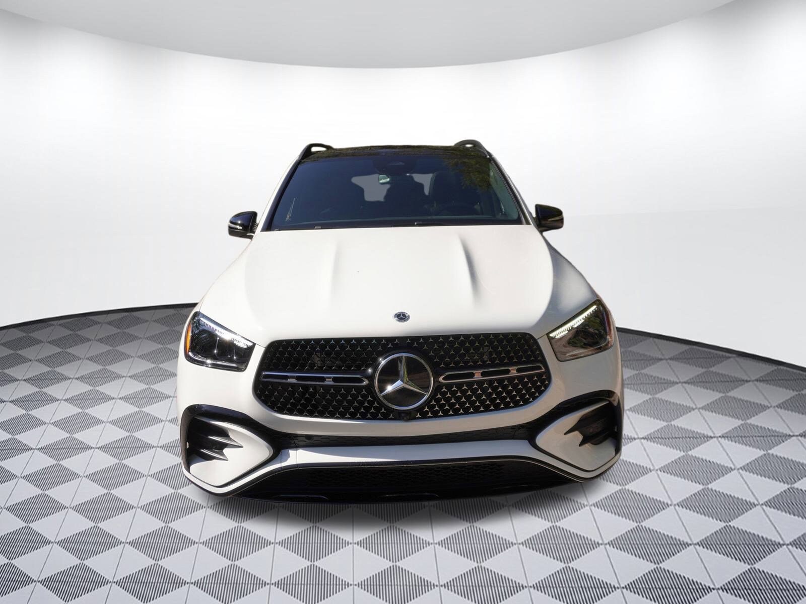 2025 Mercedes Benz GLE 350 photo 3