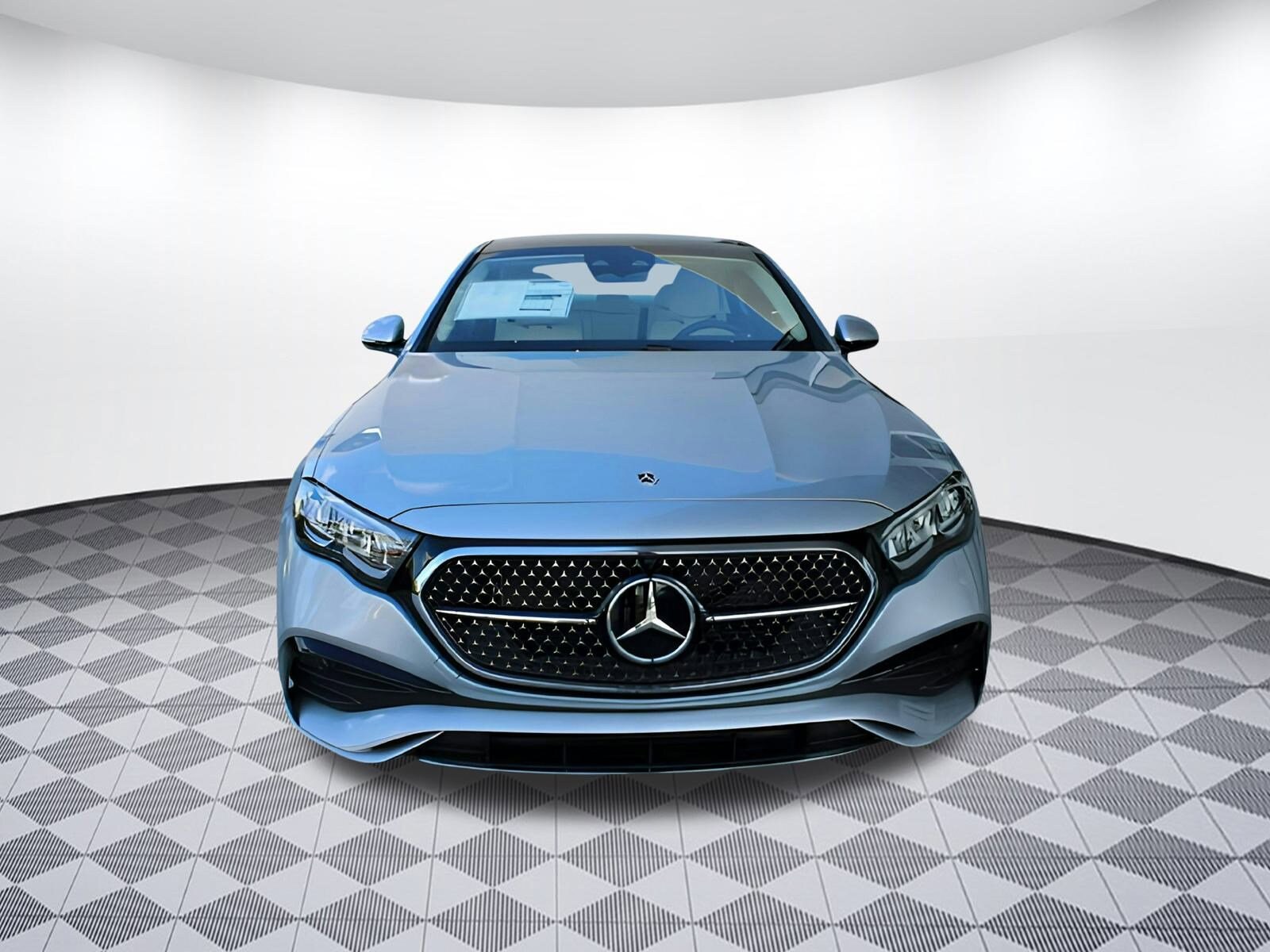 2025 Mercedes Benz E 350 Sedan photo 3