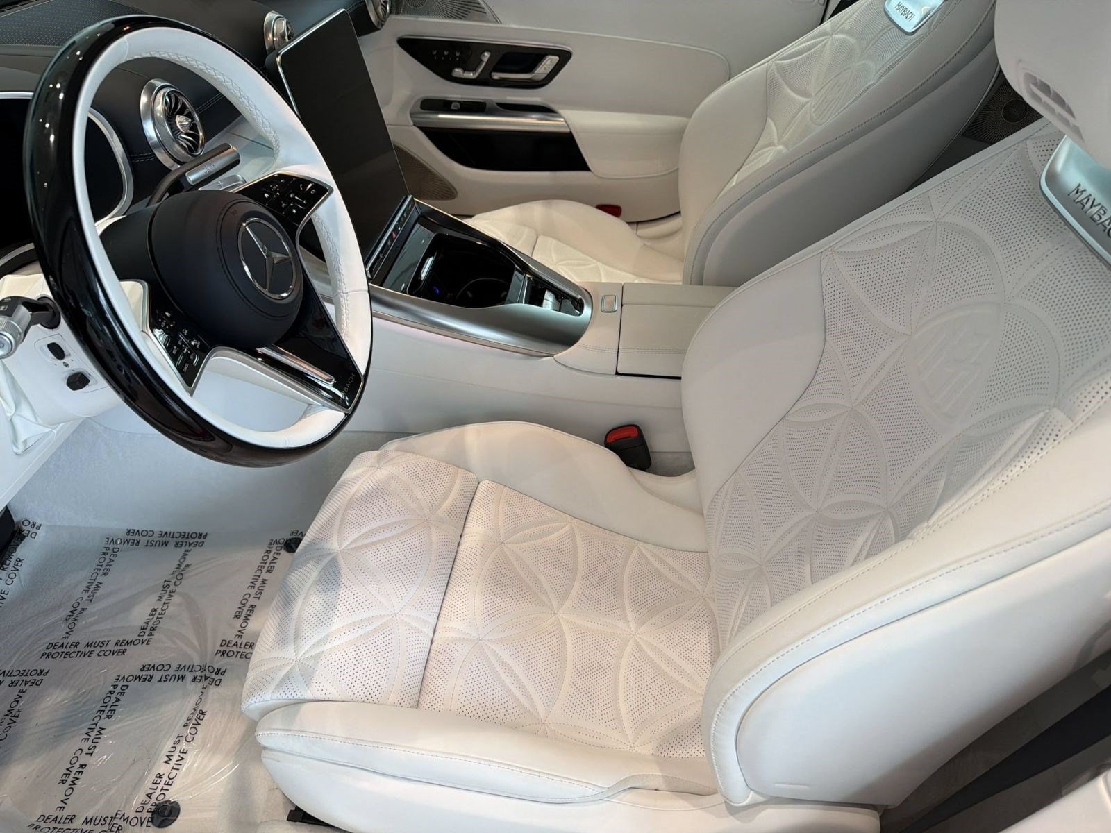 2027 Mercedes-Benz Maybach SL 680 Monogram Series Base