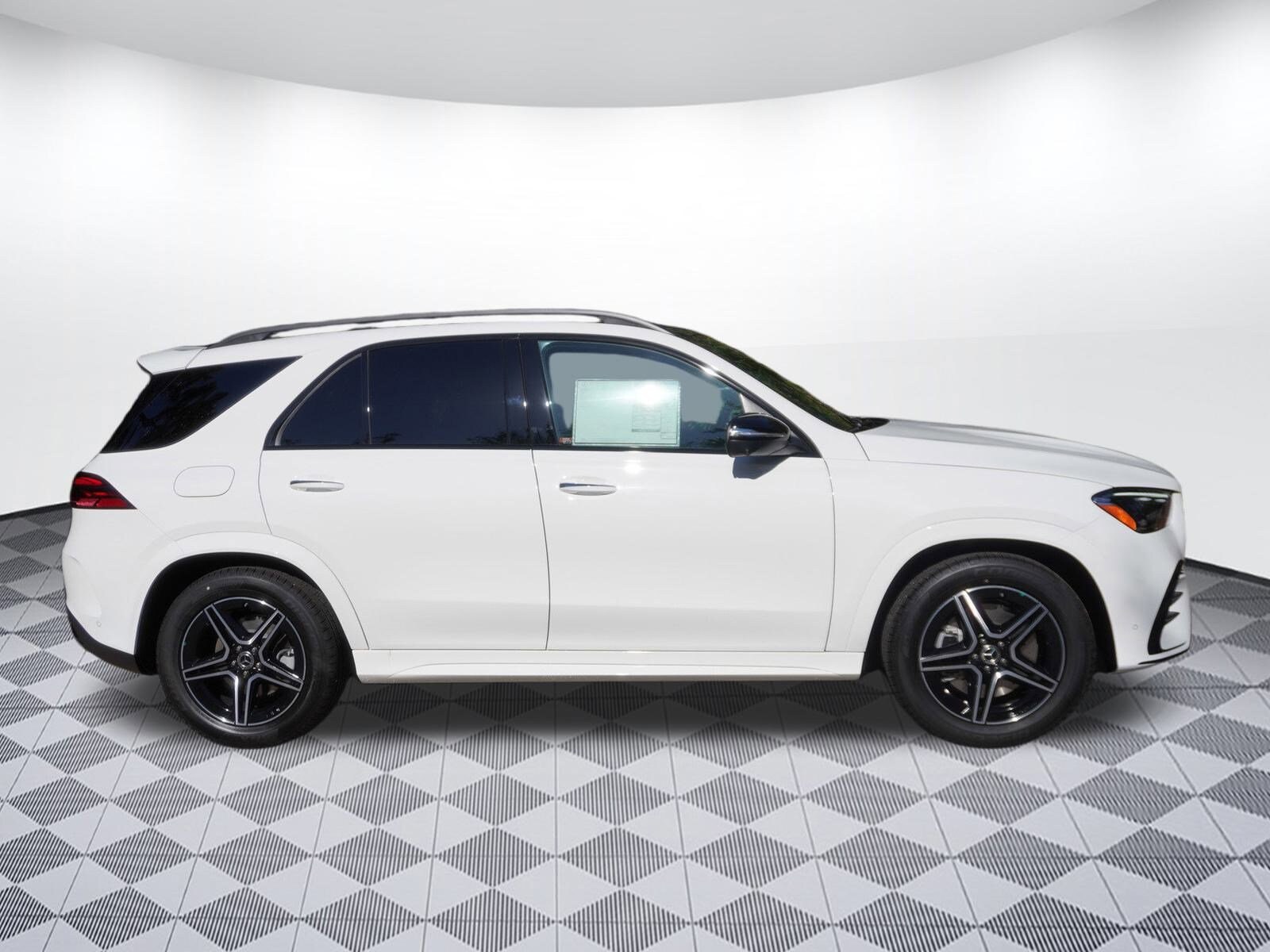2025 Mercedes Benz GLE 350 photo 2