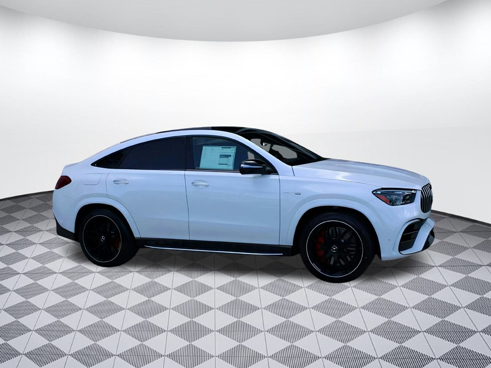 2025 Mercedes Benz GLE AMG 63 S photo 2