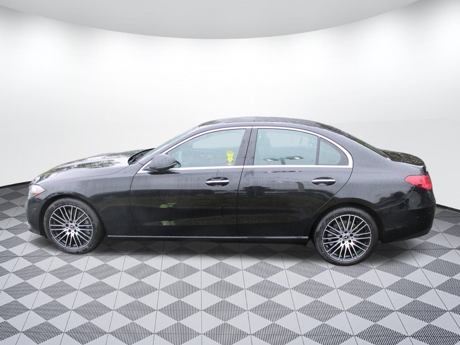 2025 Mercedes Benz C 300 photo 4