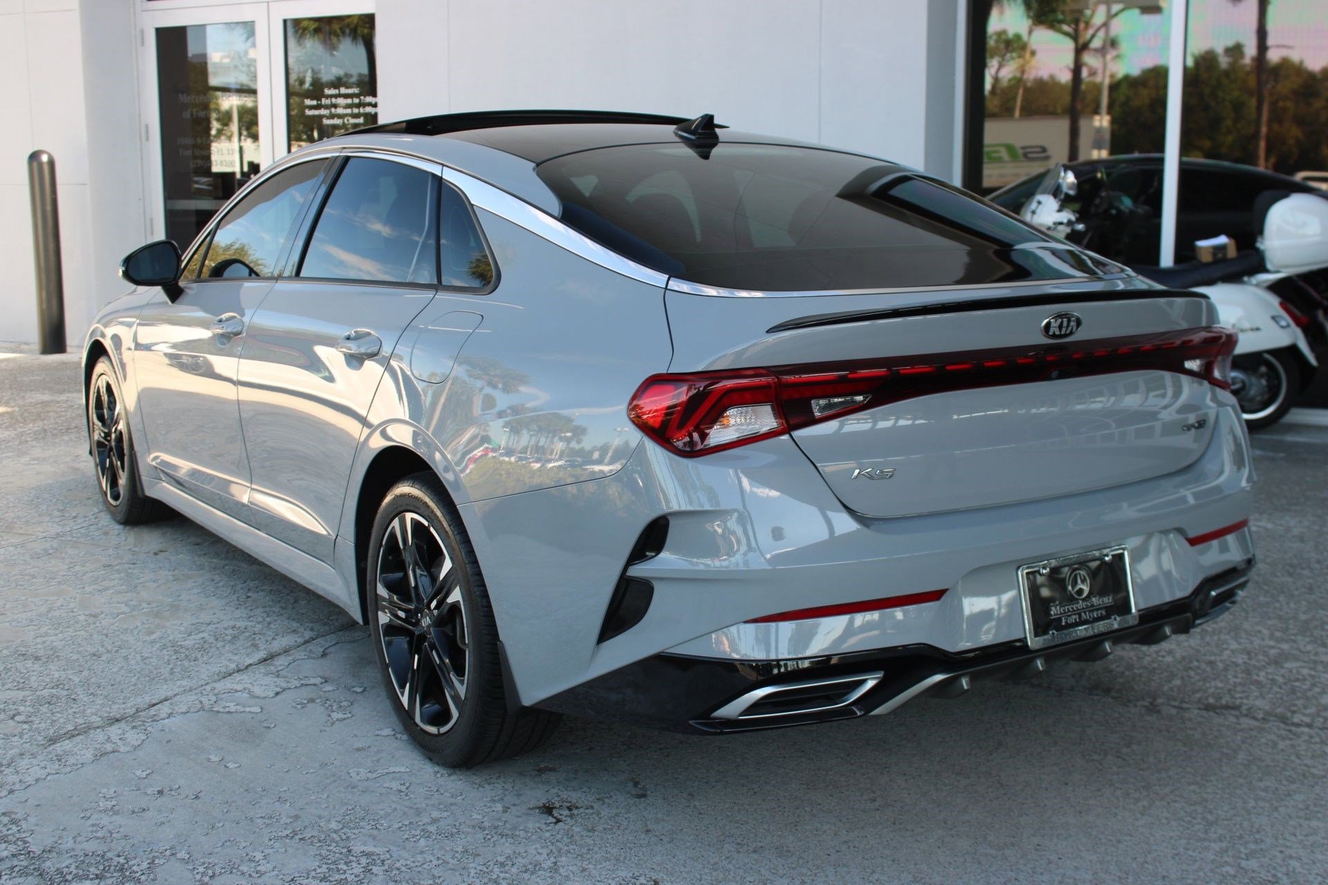 2021 Kia K5 GT-Line photo 3