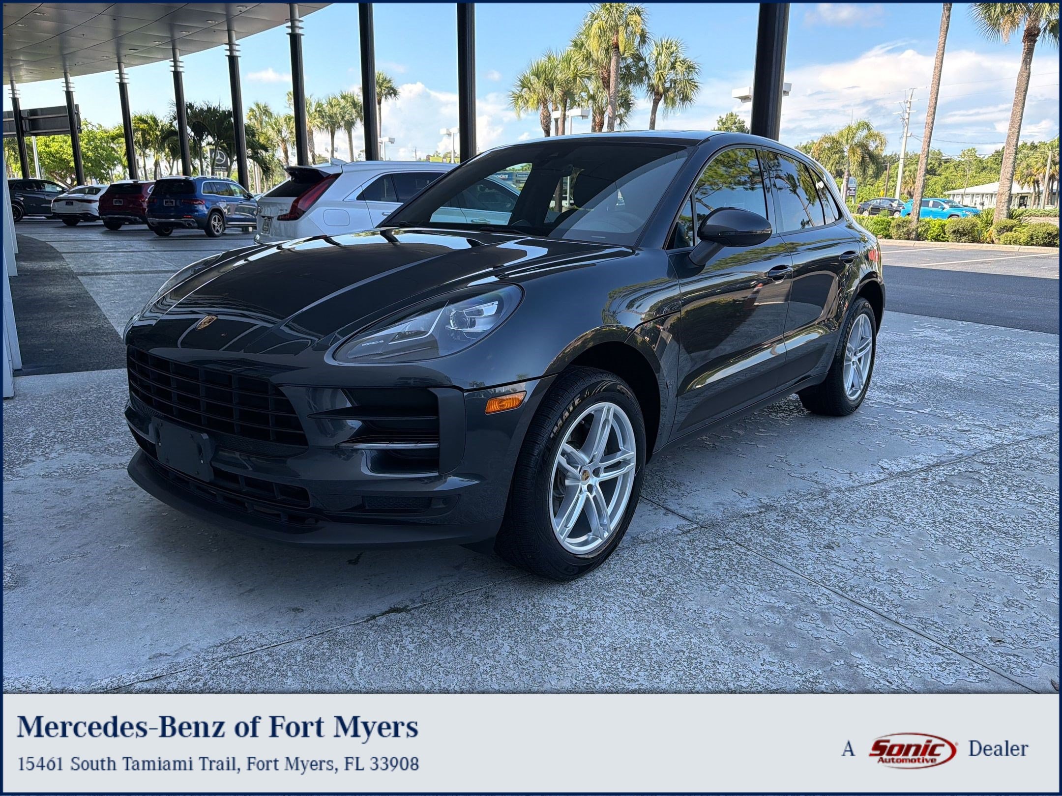 2020 Porsche Macan -'s photo
