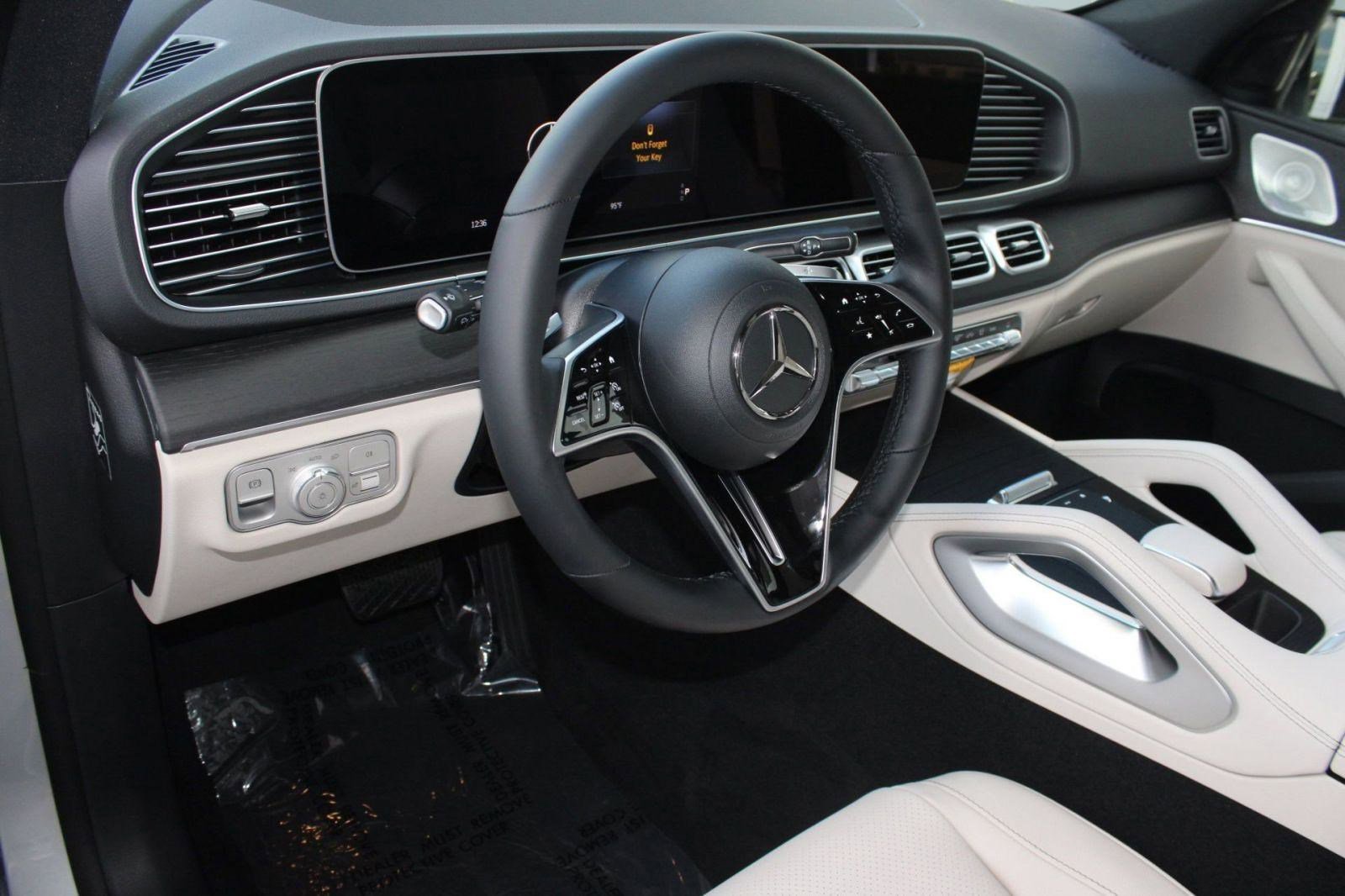 2026 Mercedes Benz GLE 350 photo 3