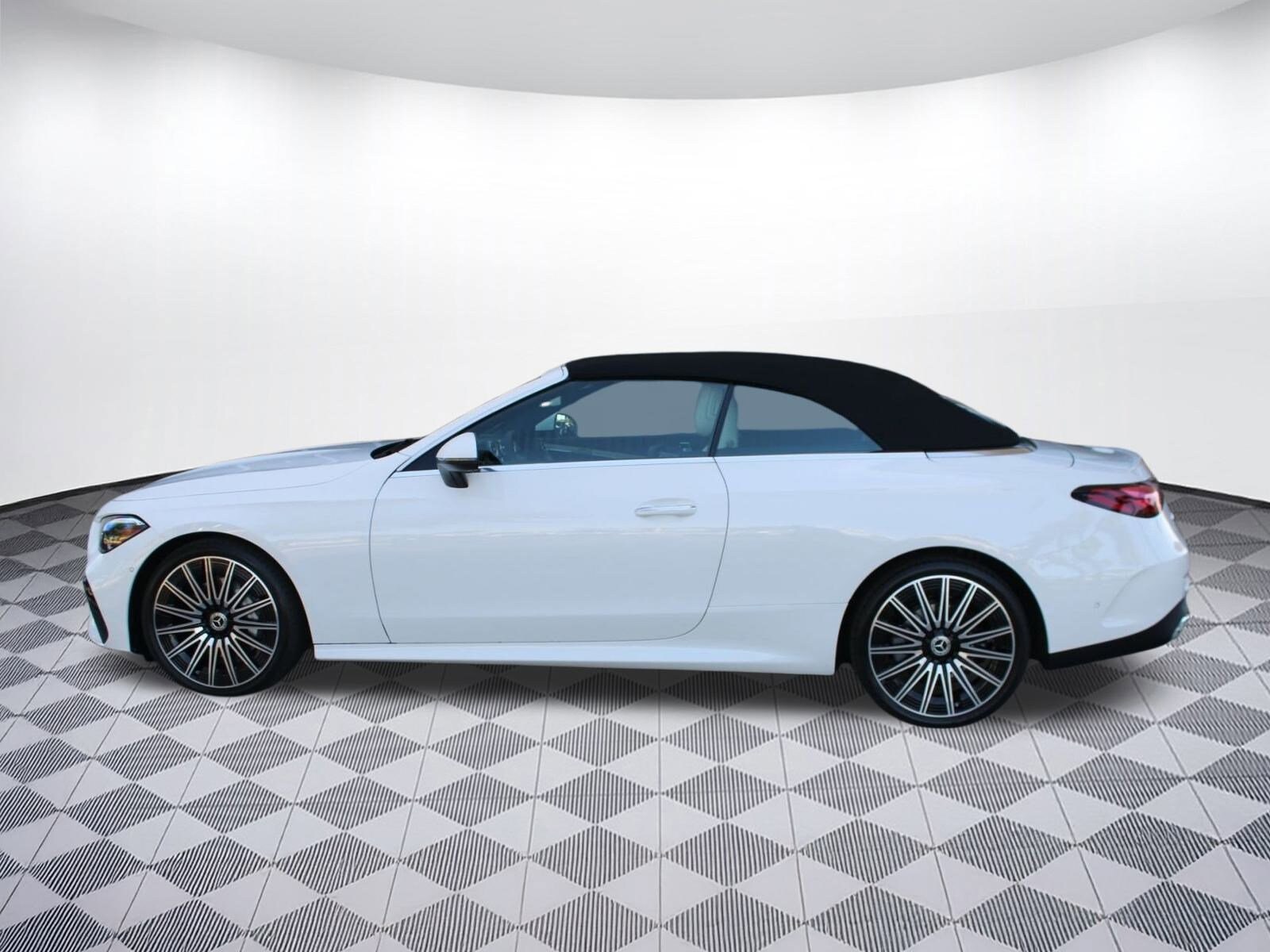 2026 Mercedes Benz CLE 300 4MATIC photo 2