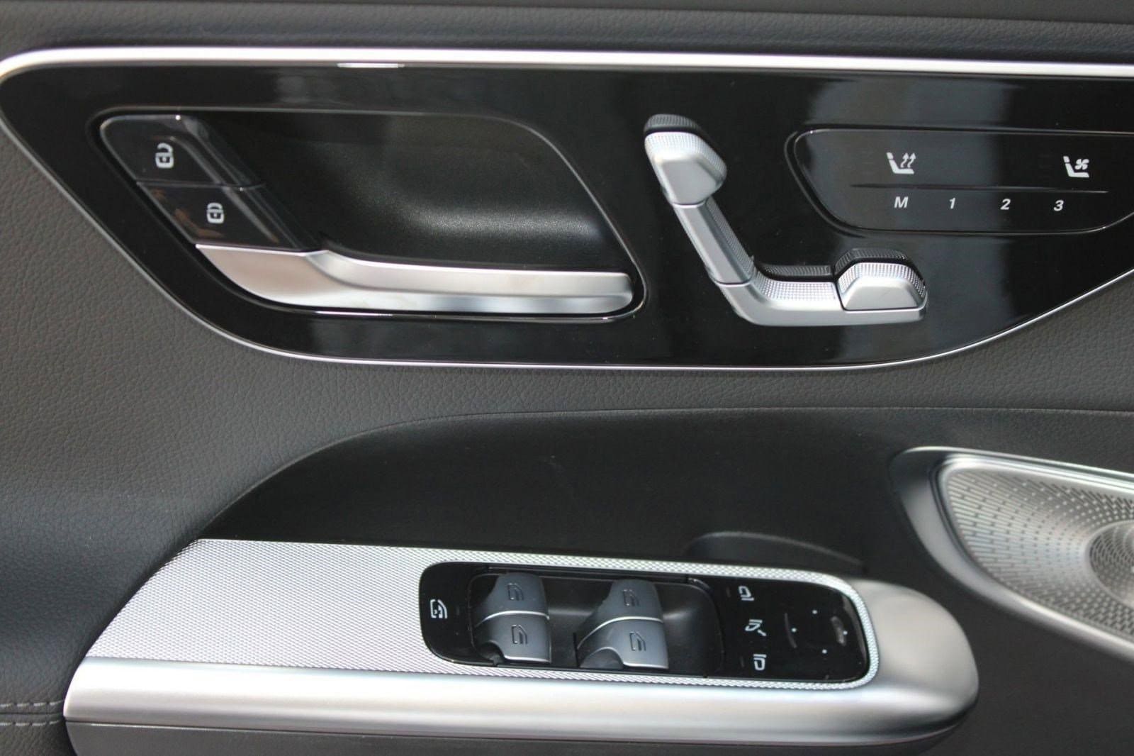 2026 Mercedes-Benz GLC Base - Photo 13
