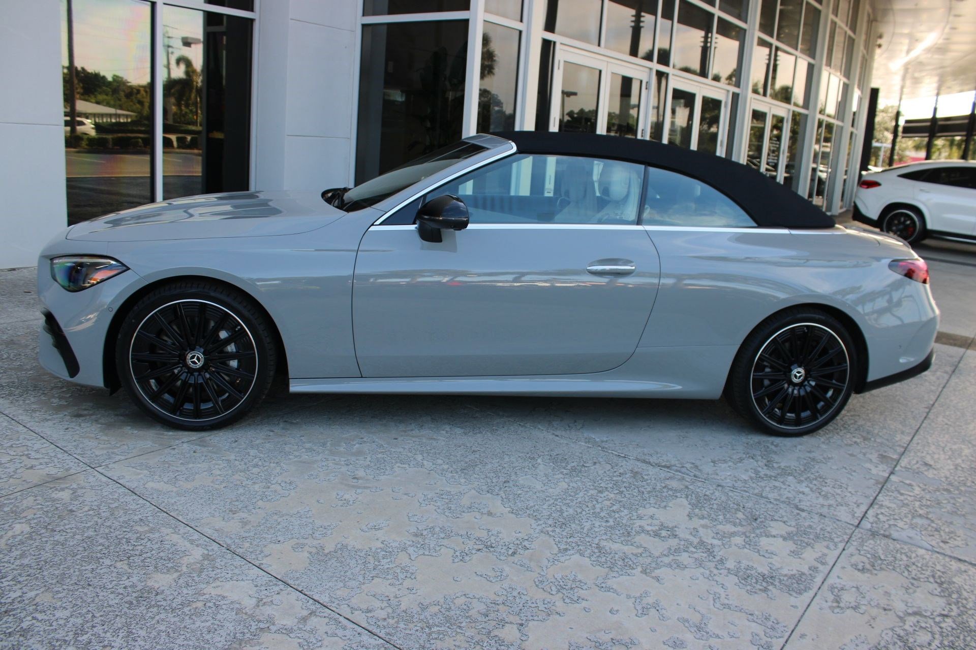 2026 Mercedes Benz CLE 450 4MATIC photo 2