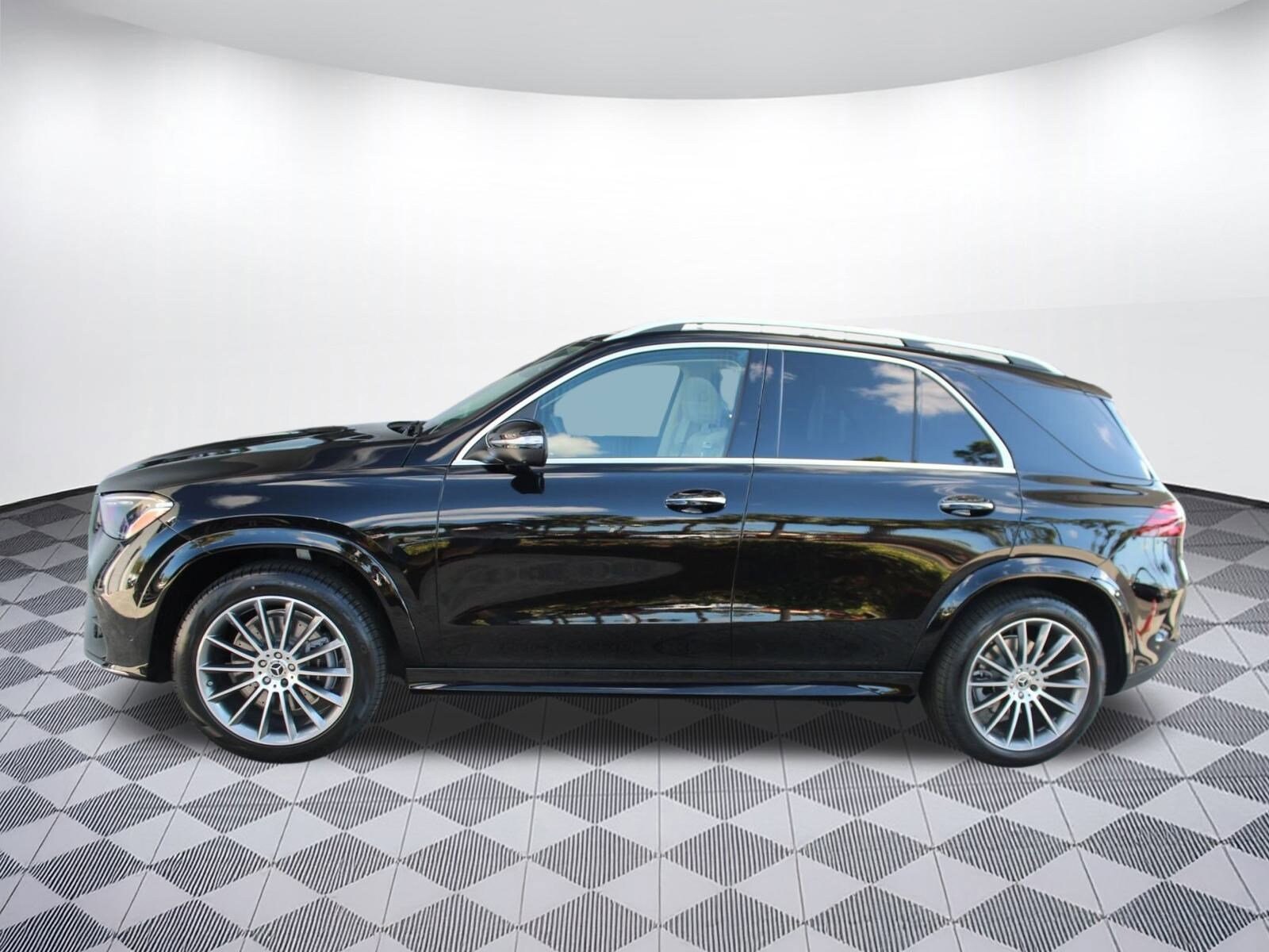 2026 Mercedes Benz GLE 350 photo 2