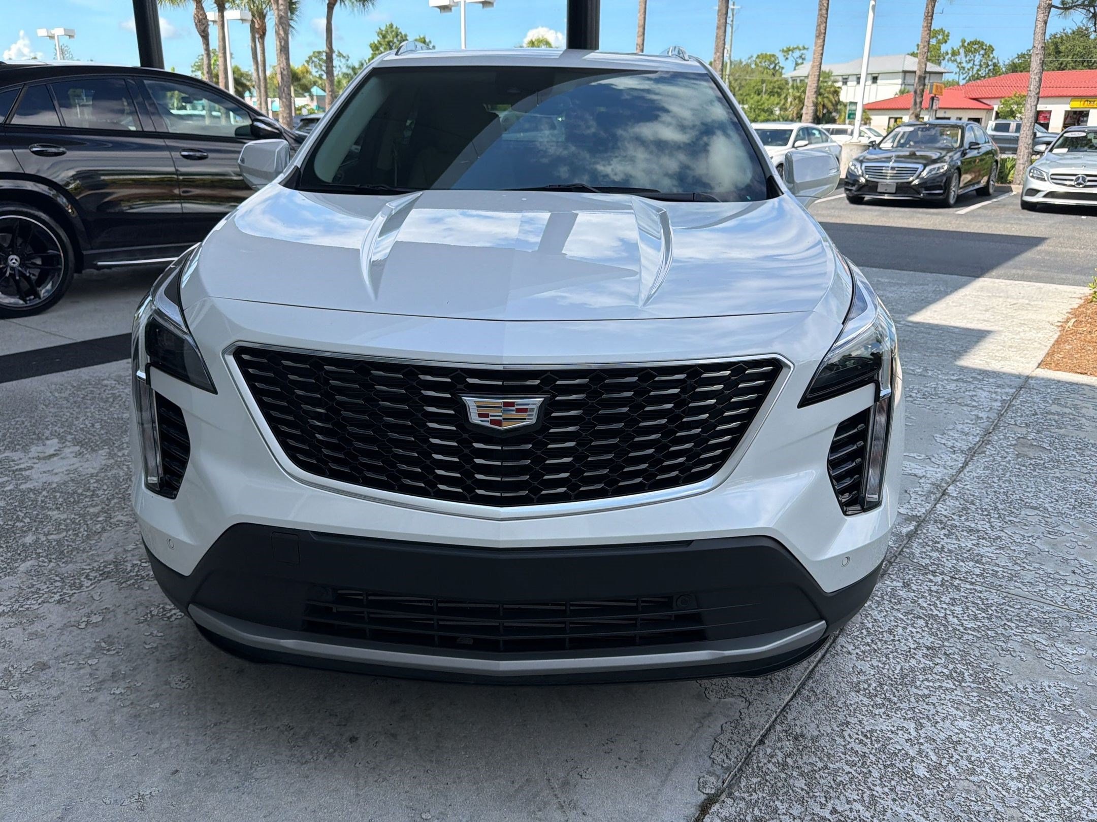 XT4 FWD Premium Luxury SUV