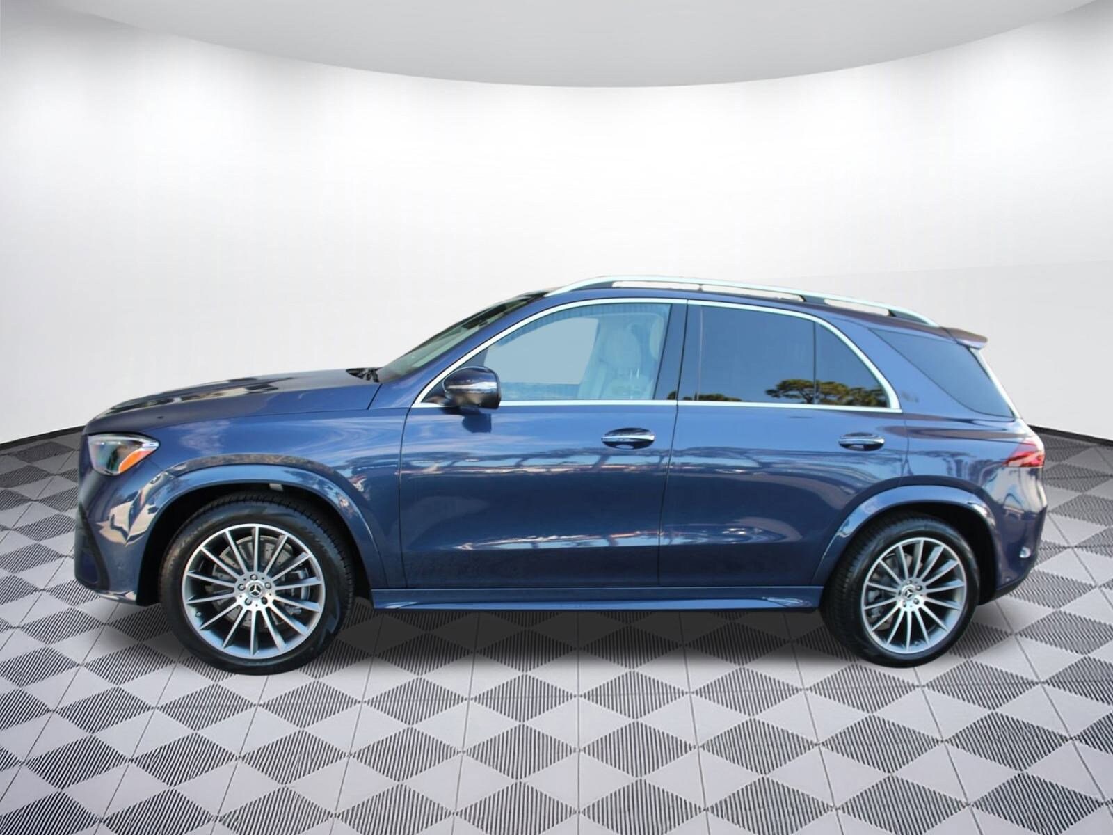 2026 Mercedes Benz GLE 350 photo 2