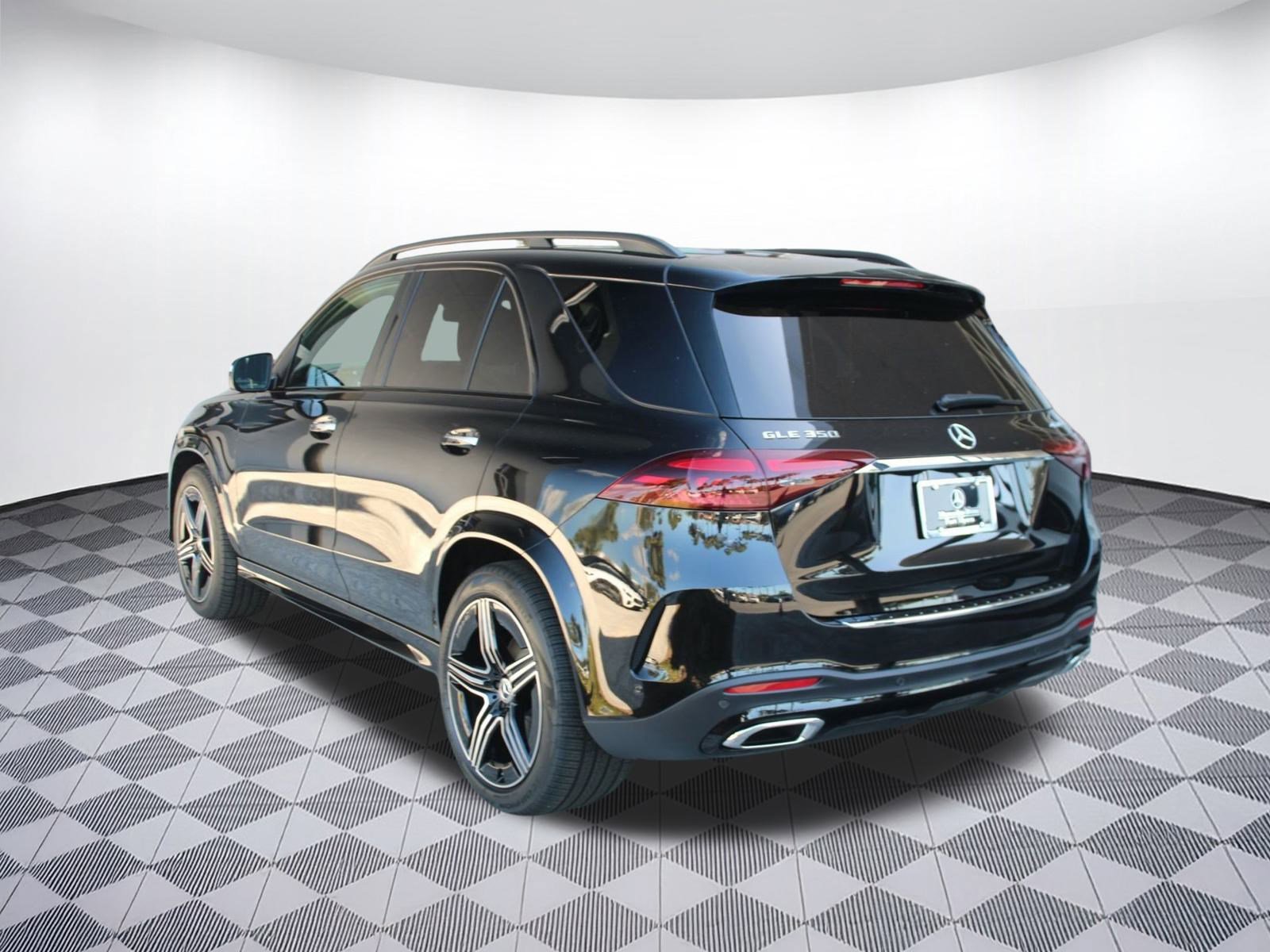 2026 Mercedes Benz GLE 350 4MATIC photo 3