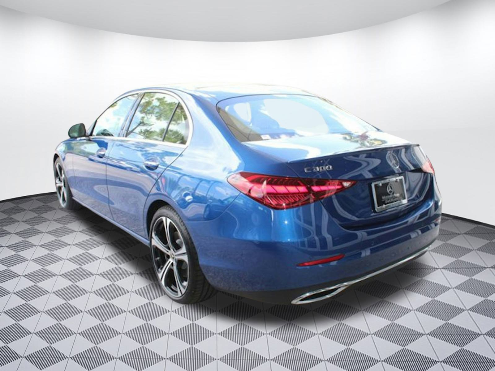 2025 Mercedes Benz C 300 photo 3