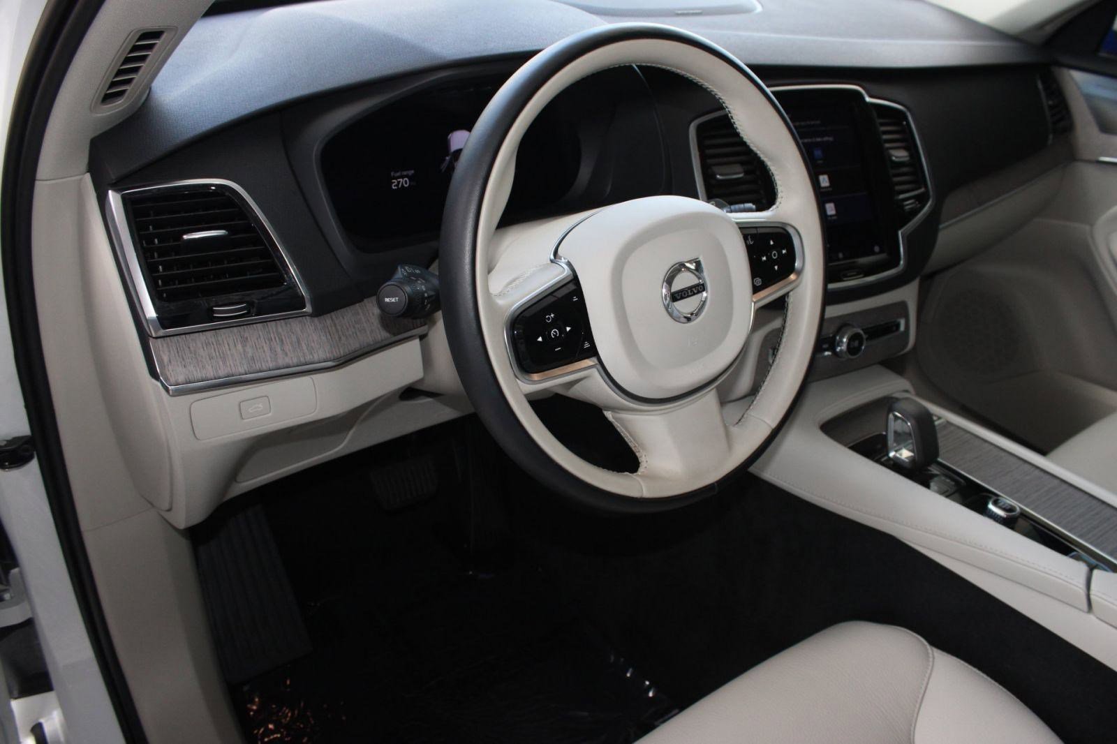 2024 Volvo XC90 Plus photo 4