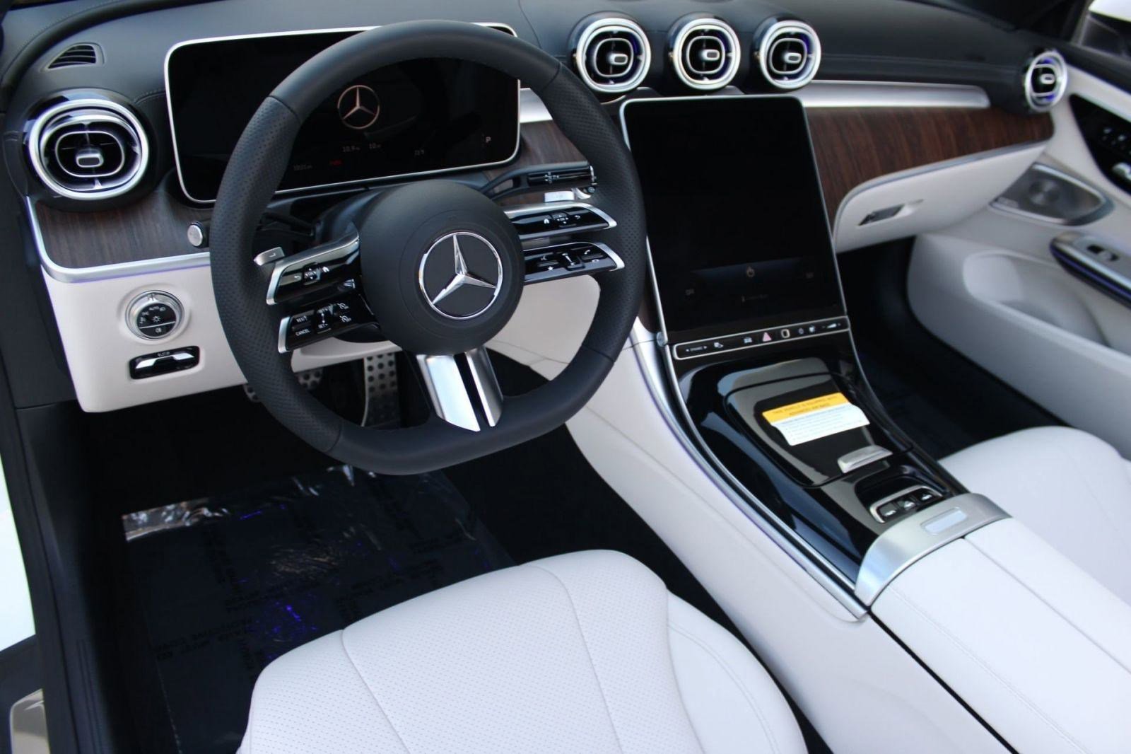 2026 Mercedes Benz CLE 300 4MATIC photo 4