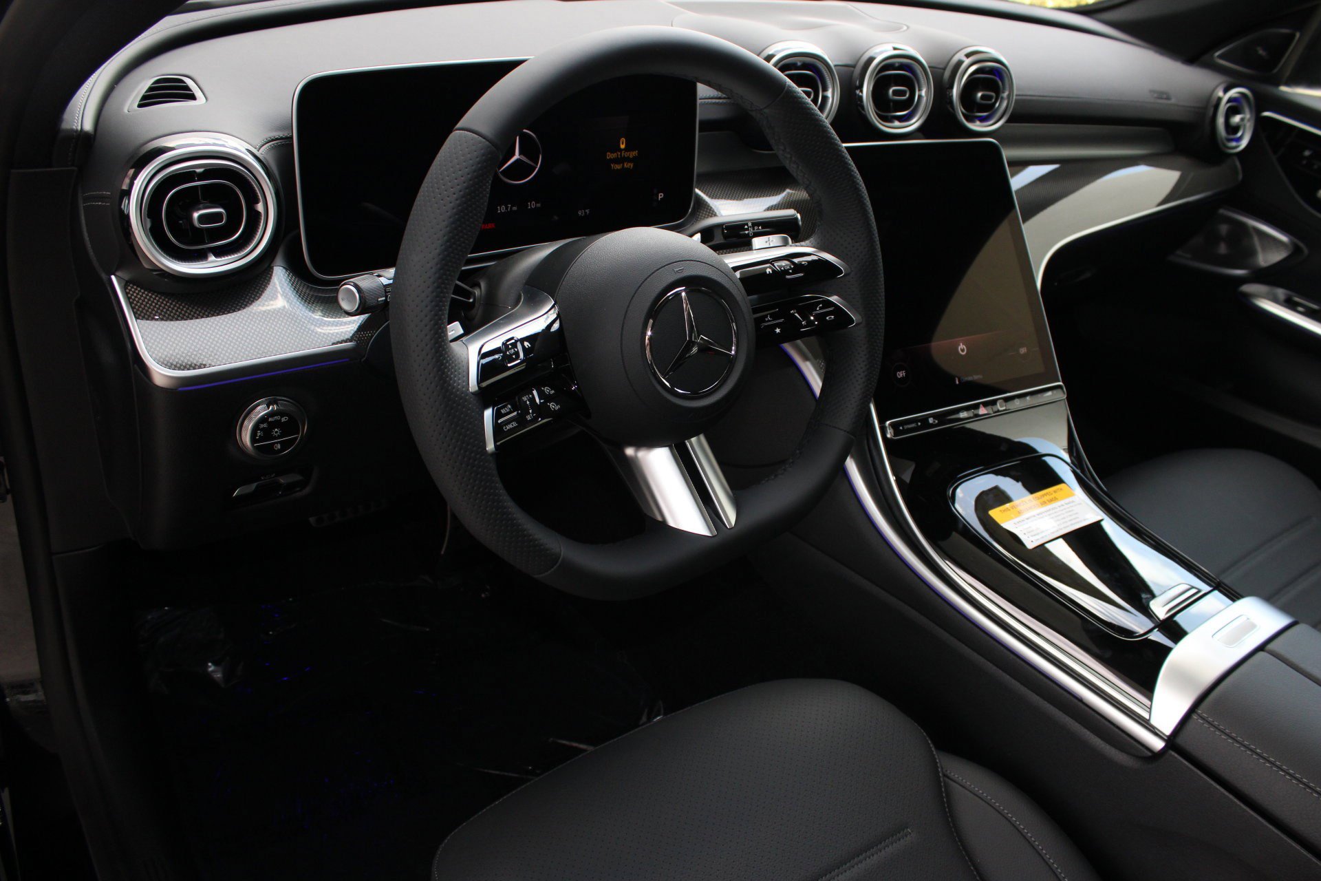 2025 Mercedes Benz C 300 Sedan photo 4