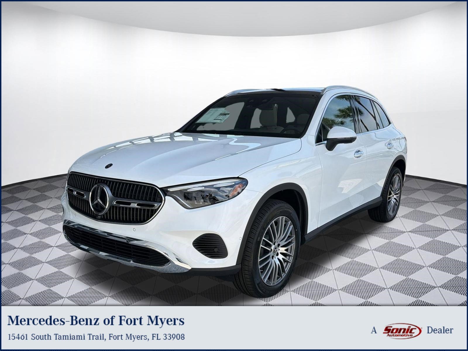 2026 Mercedes-Benz GLC's photo