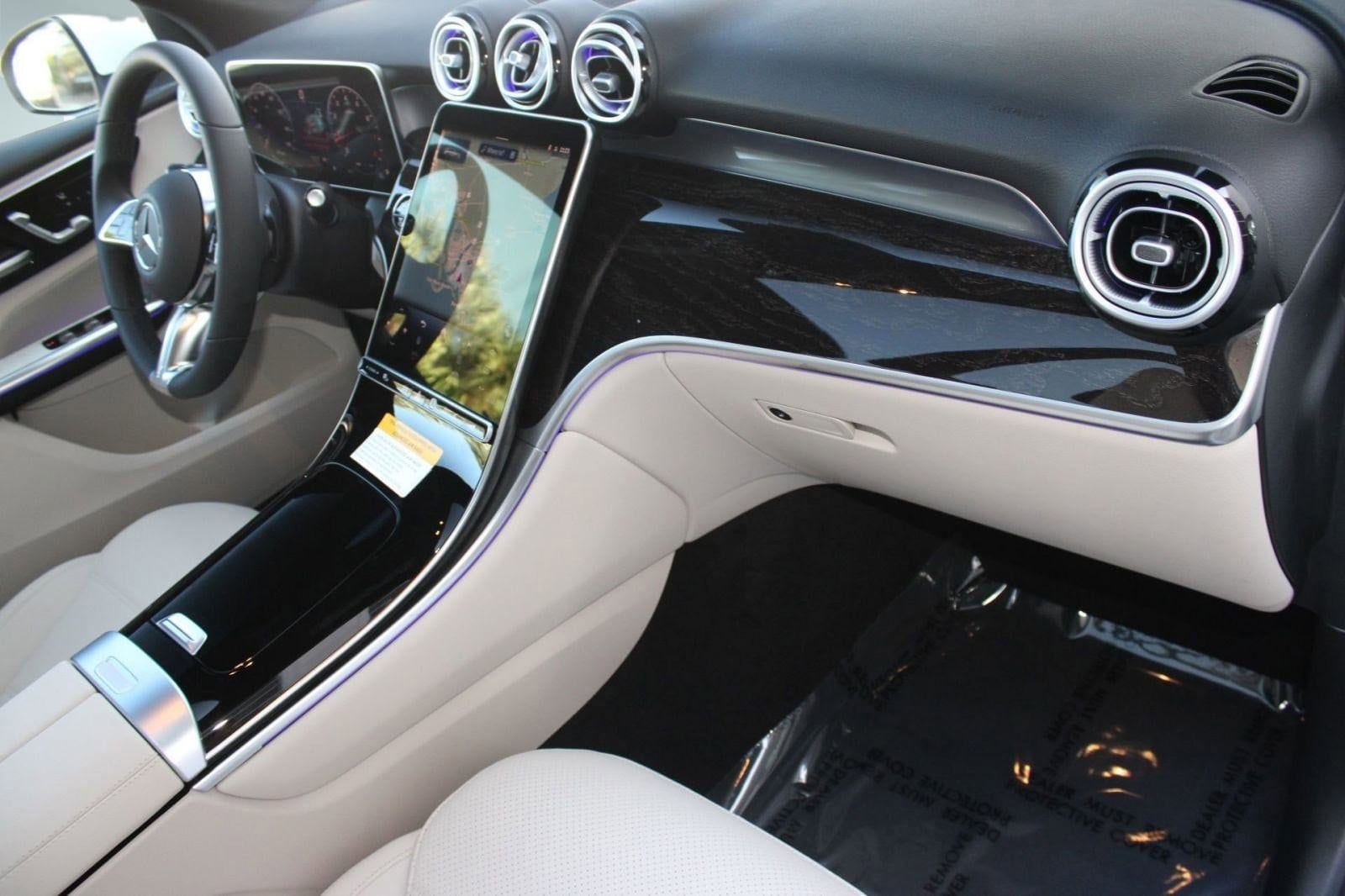 2026 Mercedes-Benz GLC Base - Photo 35
